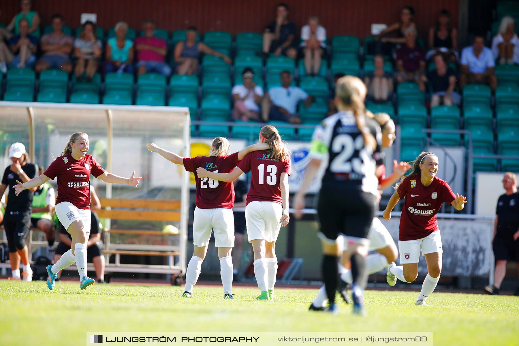 Skövde KIK-Qviding FIF 0-1,dam,Södermalms IP,Skövde,Sverige,Fotboll,,2018,205527