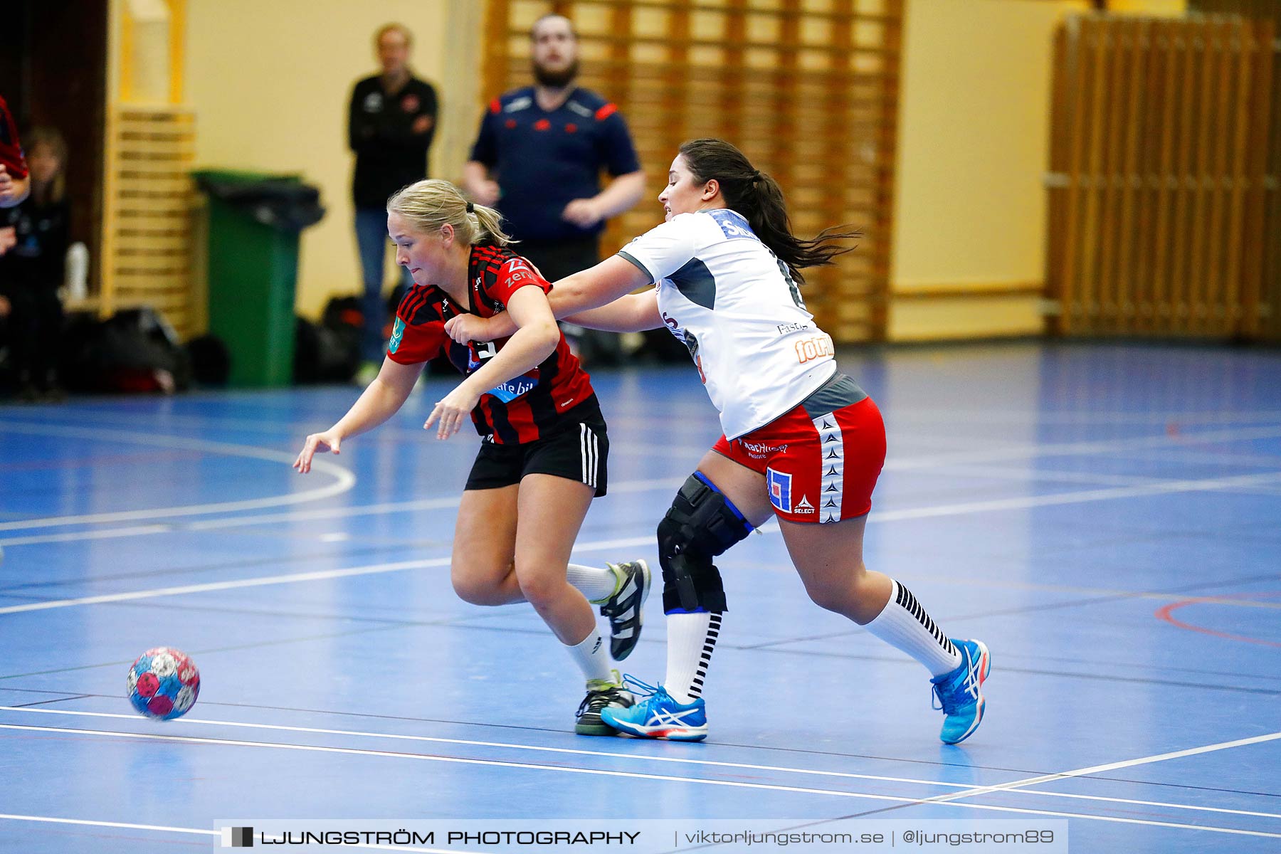 HK Country-Borås HK 84 27-20,dam,Arena Skövde,Skövde,Sverige,Handboll,,2018,207399