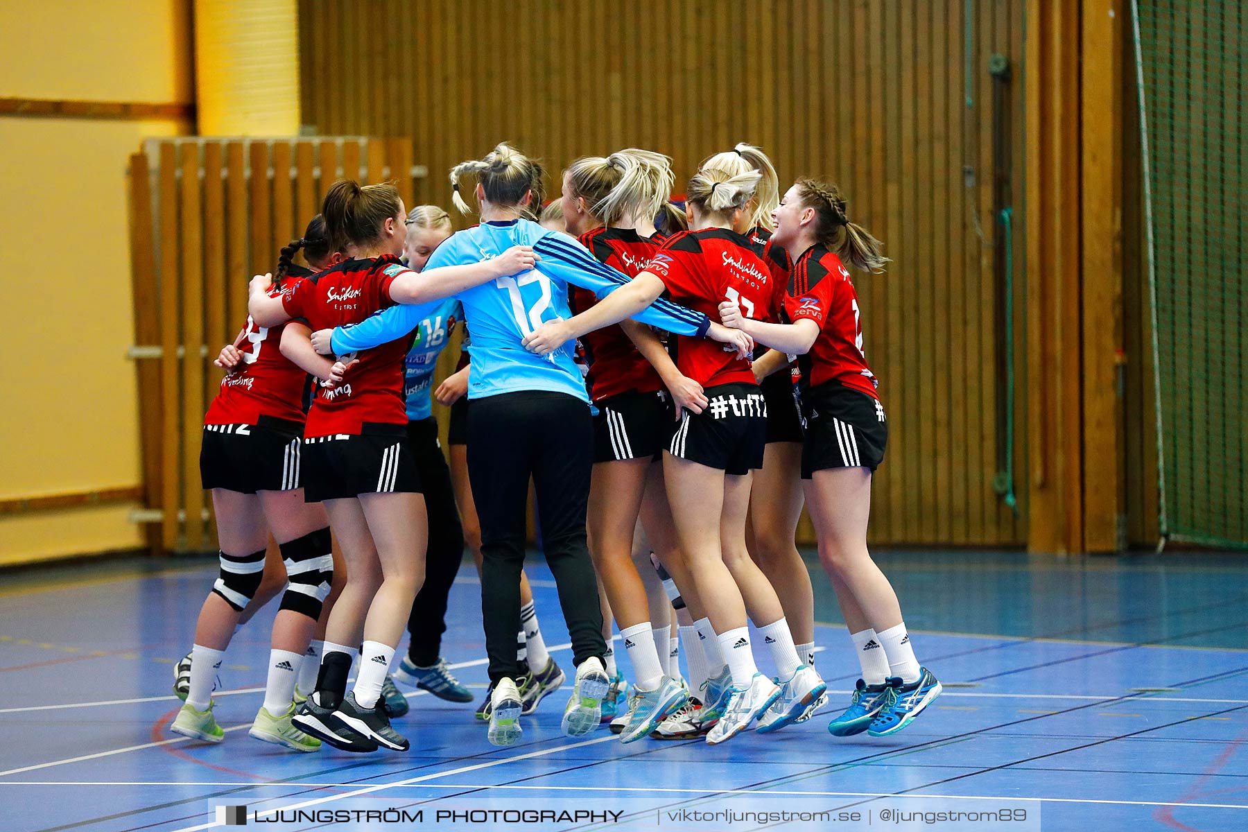 HK Country-Borås HK 84 27-20,dam,Arena Skövde,Skövde,Sverige,Handboll,,2018,207424