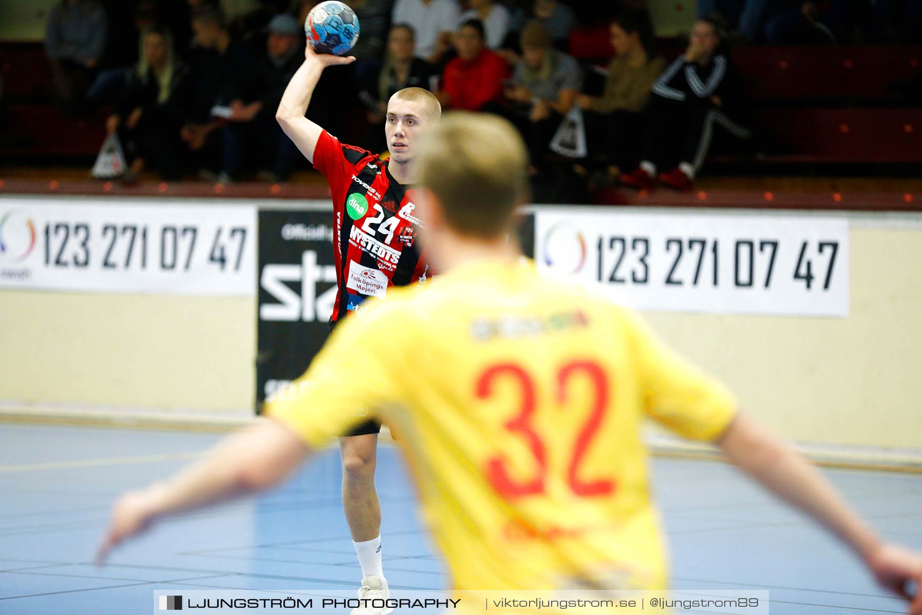 HK Country-Vinslövs HK 26-33,herr,Skövde Idrottshall,Skövde,Sverige,Handboll,,2018,208382