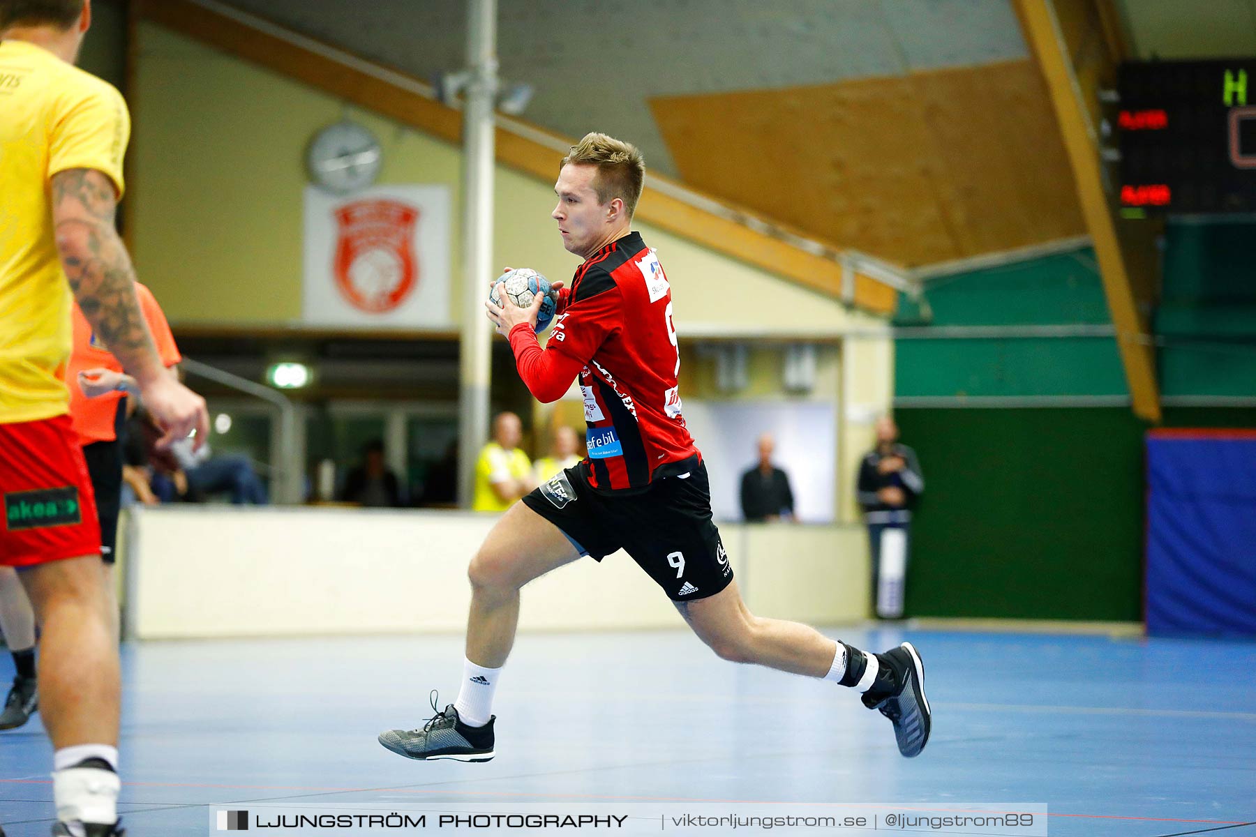 HK Country-Vinslövs HK 26-33,herr,Skövde Idrottshall,Skövde,Sverige,Handboll,,2018,208393