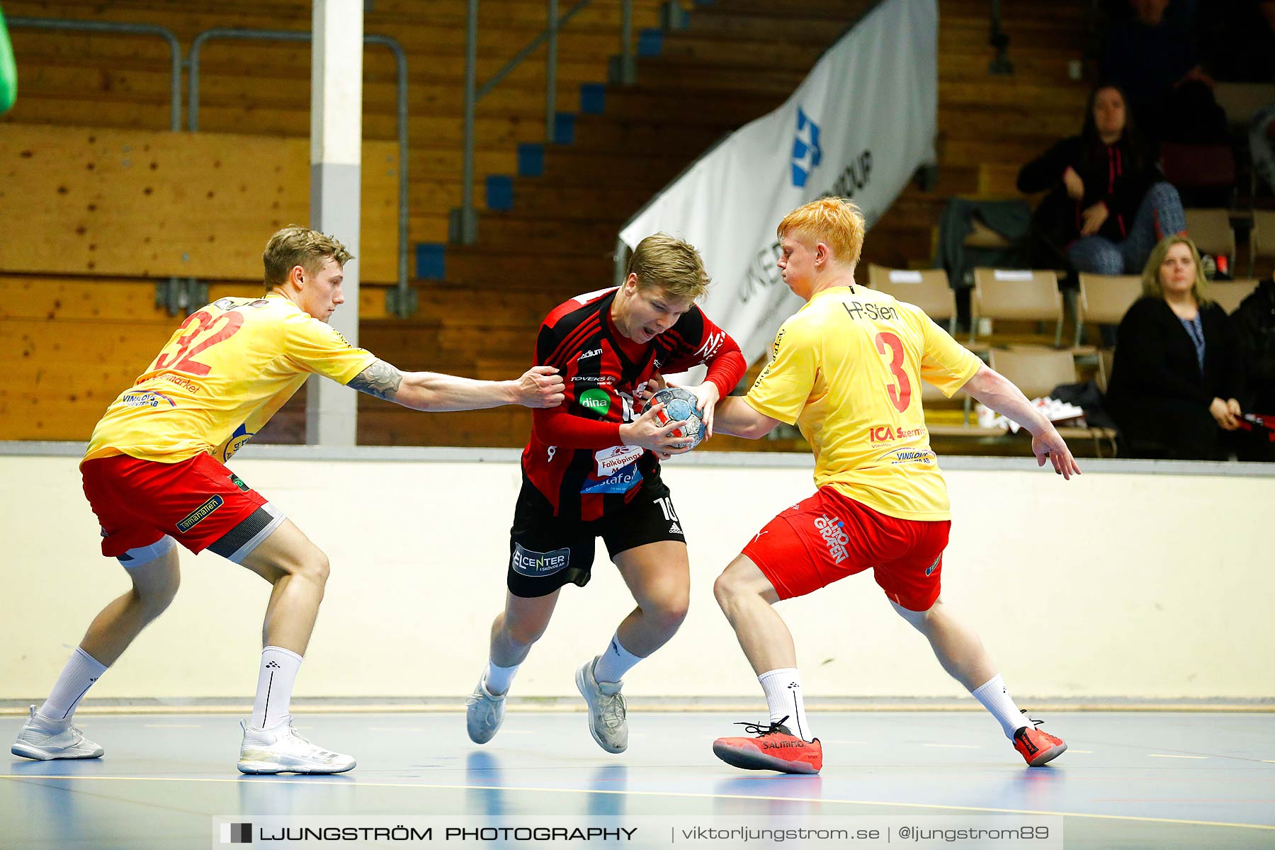 HK Country-Vinslövs HK 26-33,herr,Skövde Idrottshall,Skövde,Sverige,Handboll,,2018,208418