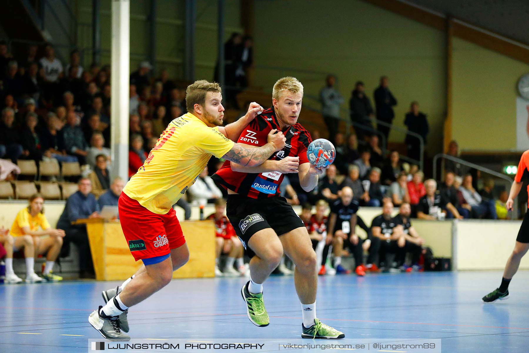 HK Country-Vinslövs HK 26-33,herr,Skövde Idrottshall,Skövde,Sverige,Handboll,,2018,208428