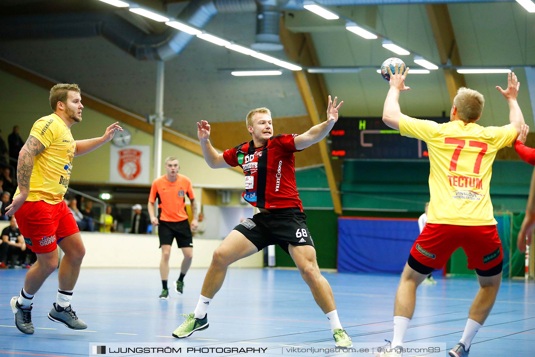 HK Country-Vinslövs HK 26-33,herr,Skövde Idrottshall,Skövde,Sverige,Handboll,,2018,208431