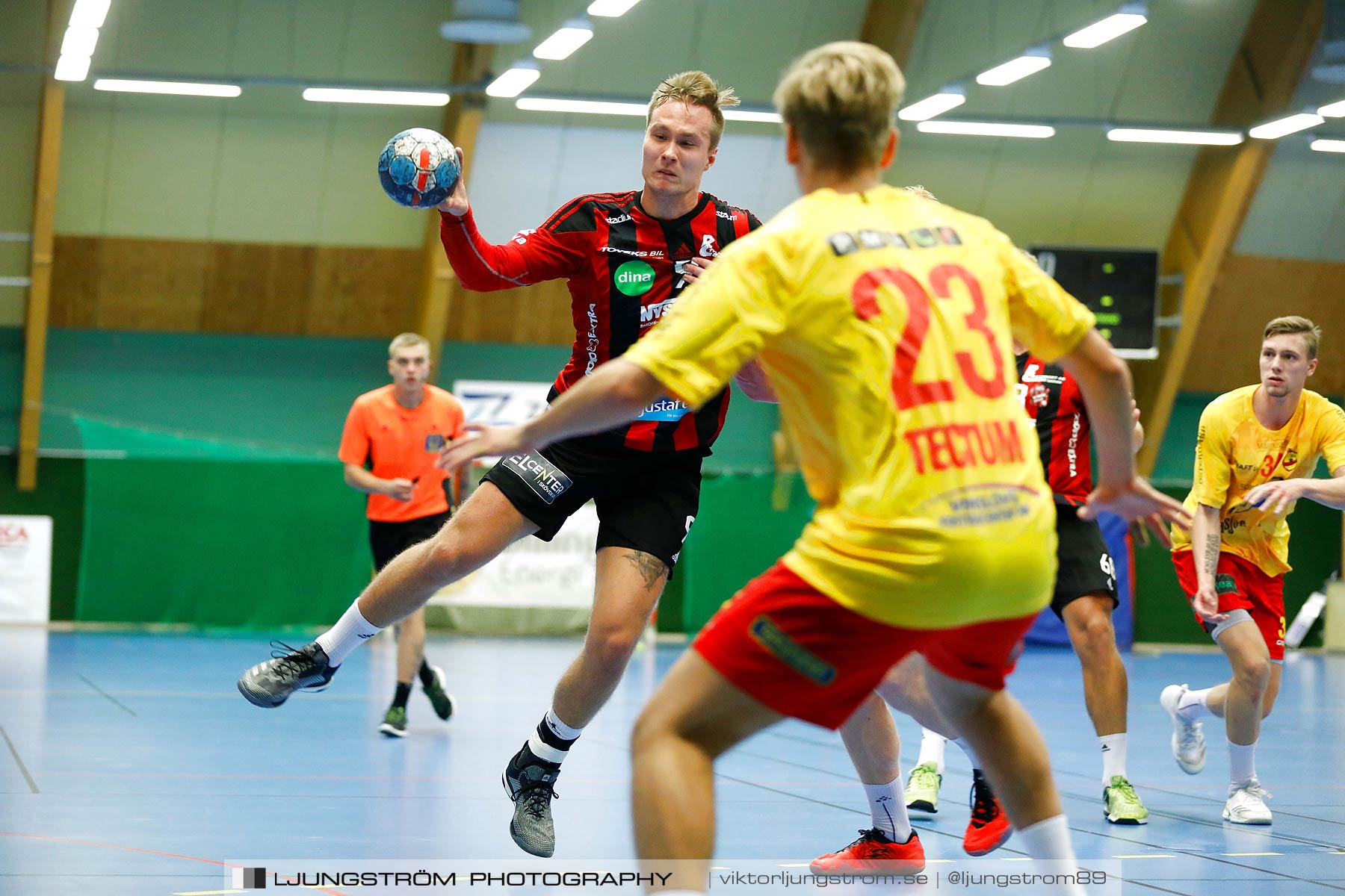 HK Country-Vinslövs HK 26-33,herr,Skövde Idrottshall,Skövde,Sverige,Handboll,,2018,208471