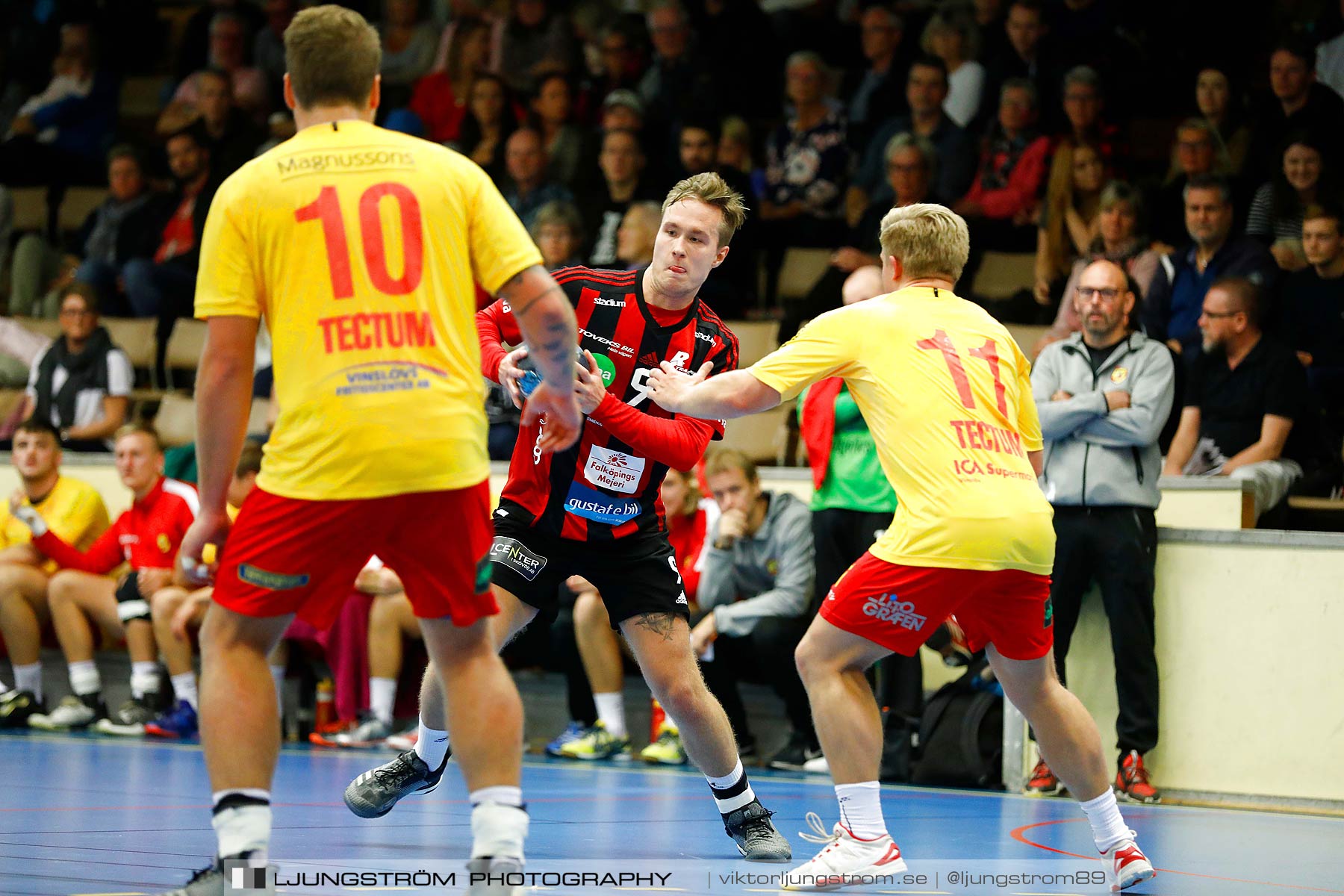 HK Country-Vinslövs HK 26-33,herr,Skövde Idrottshall,Skövde,Sverige,Handboll,,2018,208473