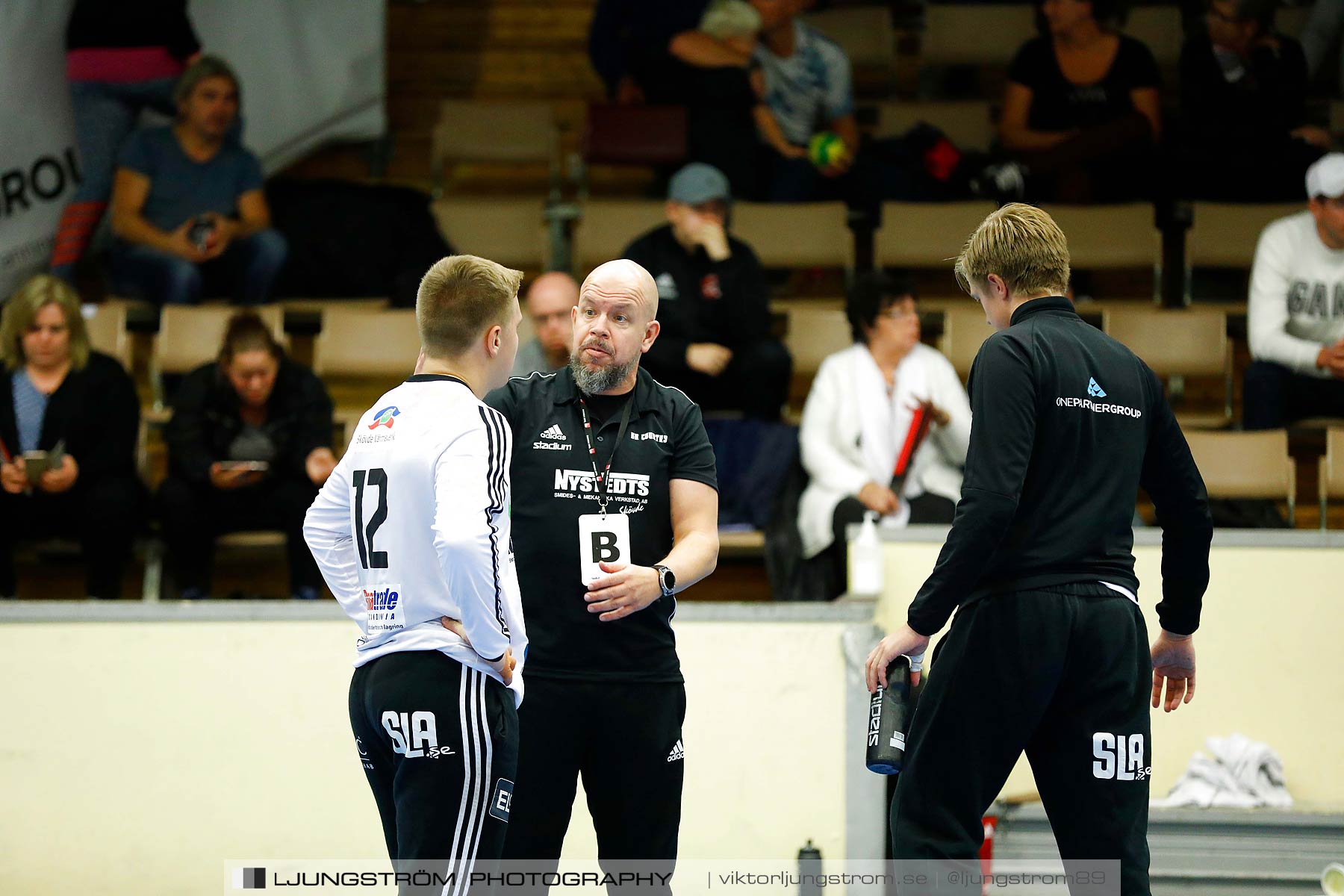 HK Country-Vinslövs HK 26-33,herr,Skövde Idrottshall,Skövde,Sverige,Handboll,,2018,208481