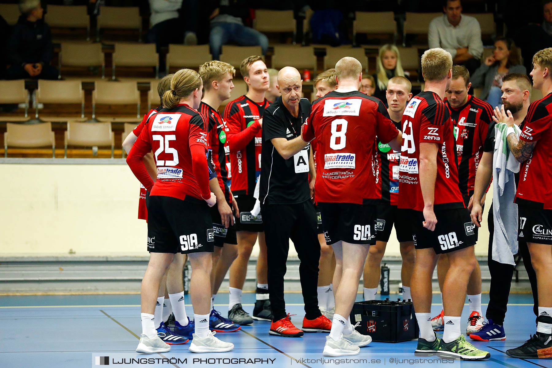 HK Country-Vinslövs HK 26-33,herr,Skövde Idrottshall,Skövde,Sverige,Handboll,,2018,208483