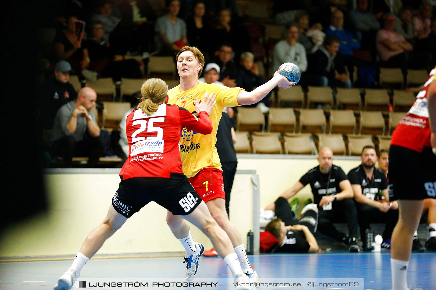 HK Country-Vinslövs HK 26-33,herr,Skövde Idrottshall,Skövde,Sverige,Handboll,,2018,208496