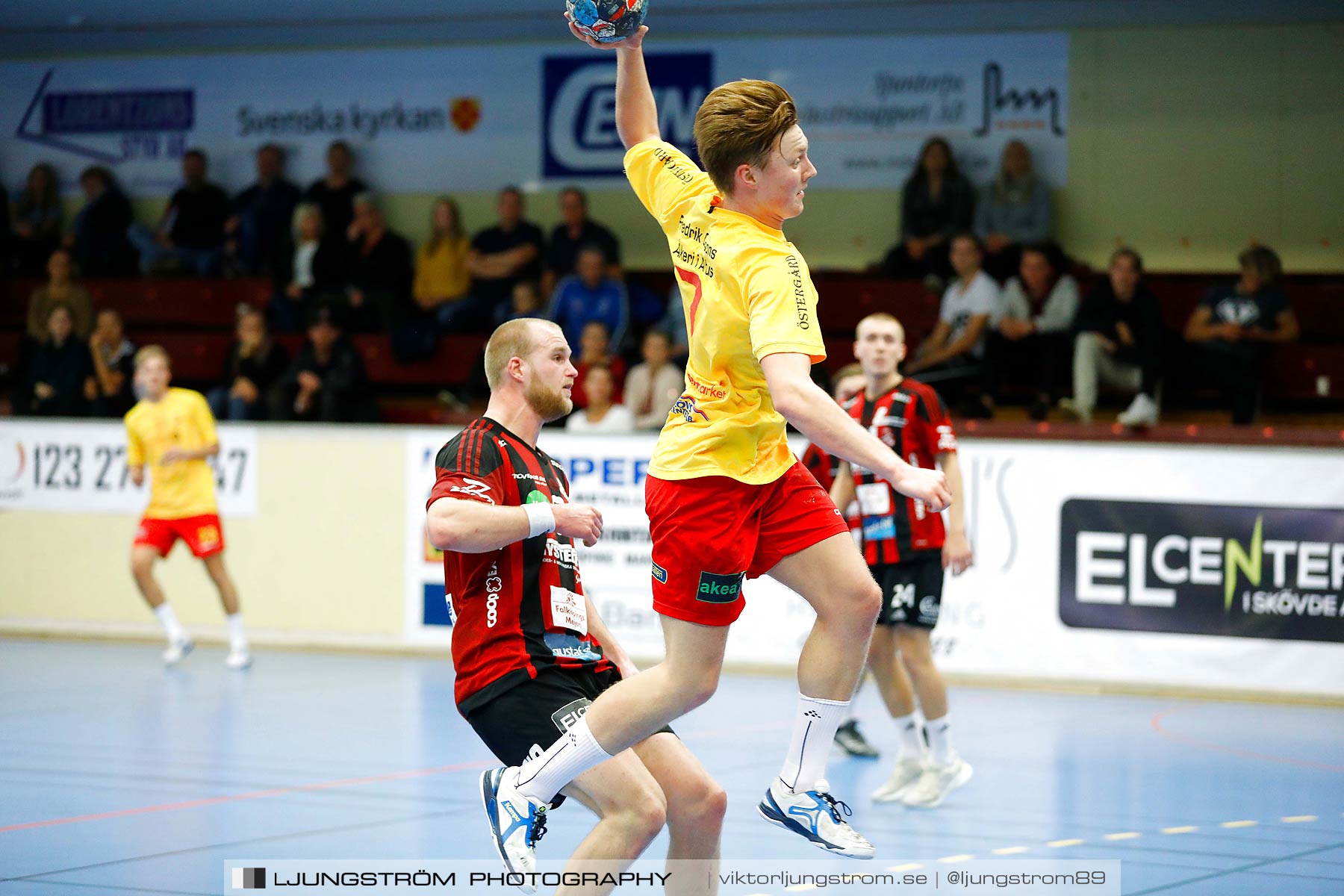 HK Country-Vinslövs HK 26-33,herr,Skövde Idrottshall,Skövde,Sverige,Handboll,,2018,208497