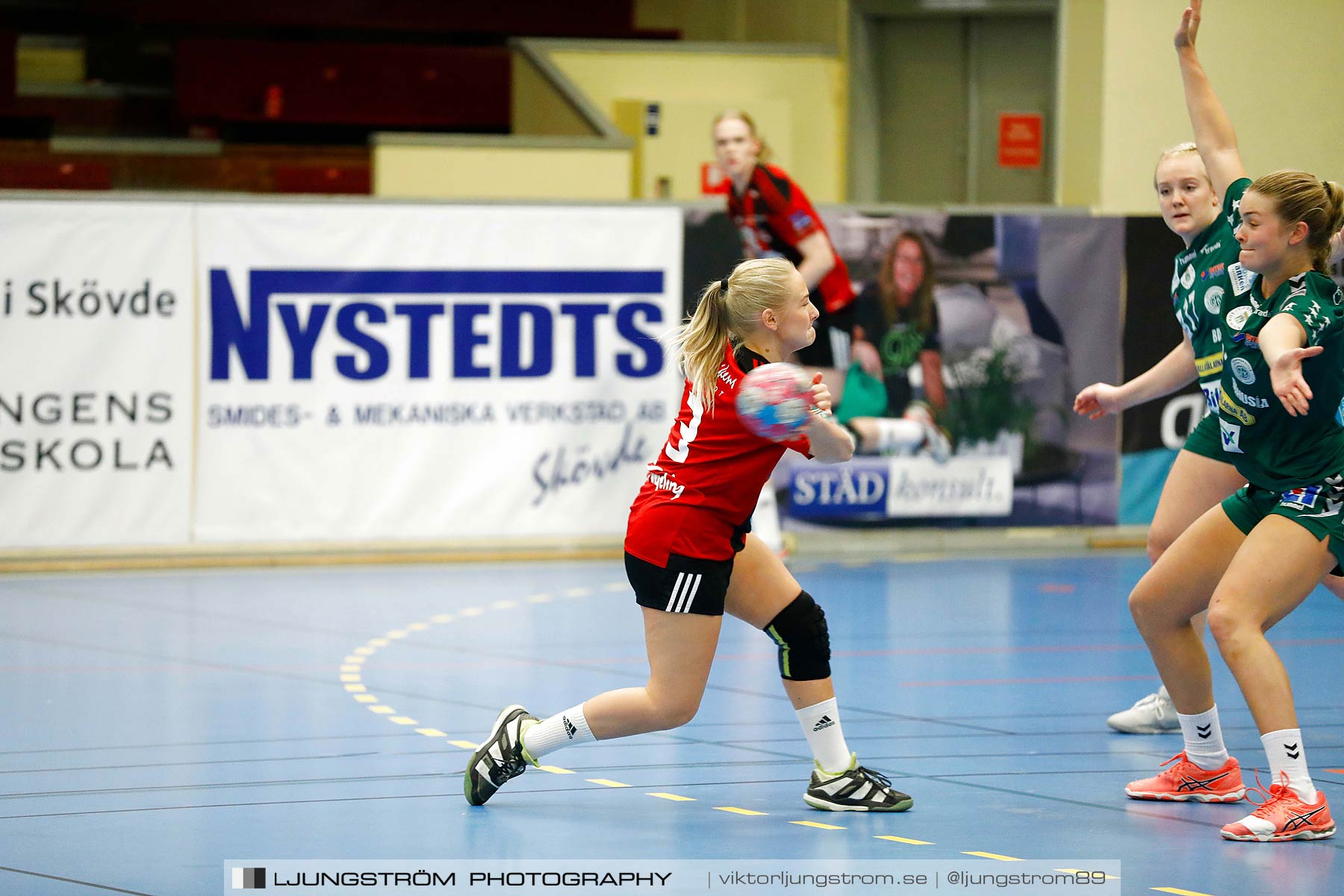 HK Country-GF Kroppskultur 13-30,dam,Skövde Idrottshall,Skövde,Sverige,Handboll,,2018,208539