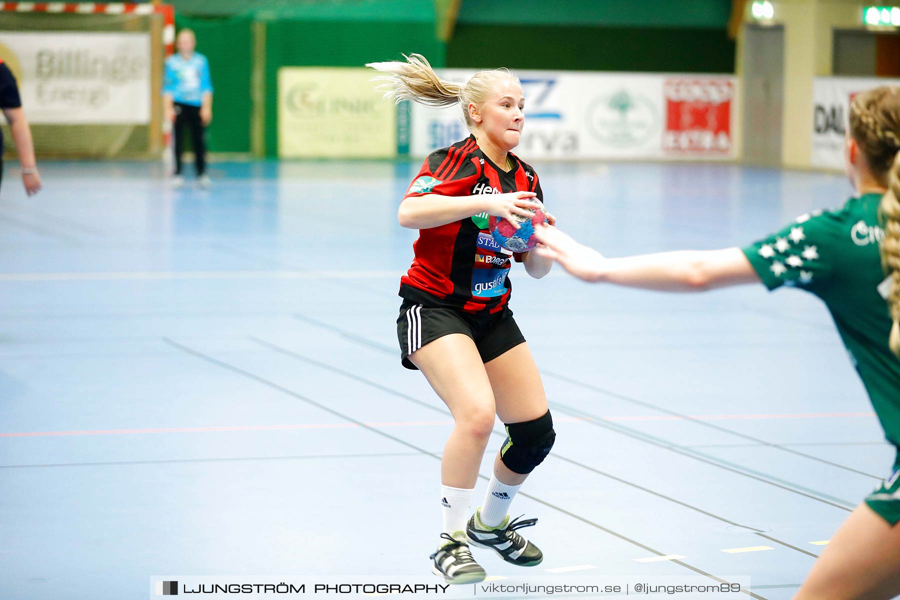 HK Country-GF Kroppskultur 13-30,dam,Skövde Idrottshall,Skövde,Sverige,Handboll,,2018,208547