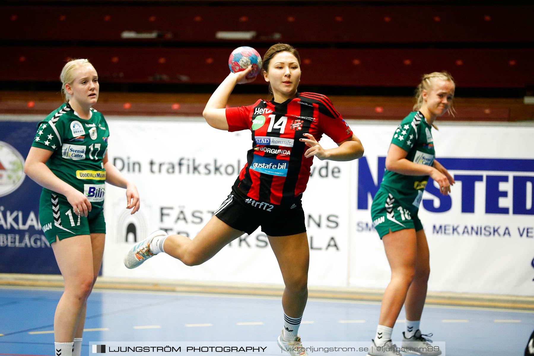 HK Country-GF Kroppskultur 13-30,dam,Skövde Idrottshall,Skövde,Sverige,Handboll,,2018,208556