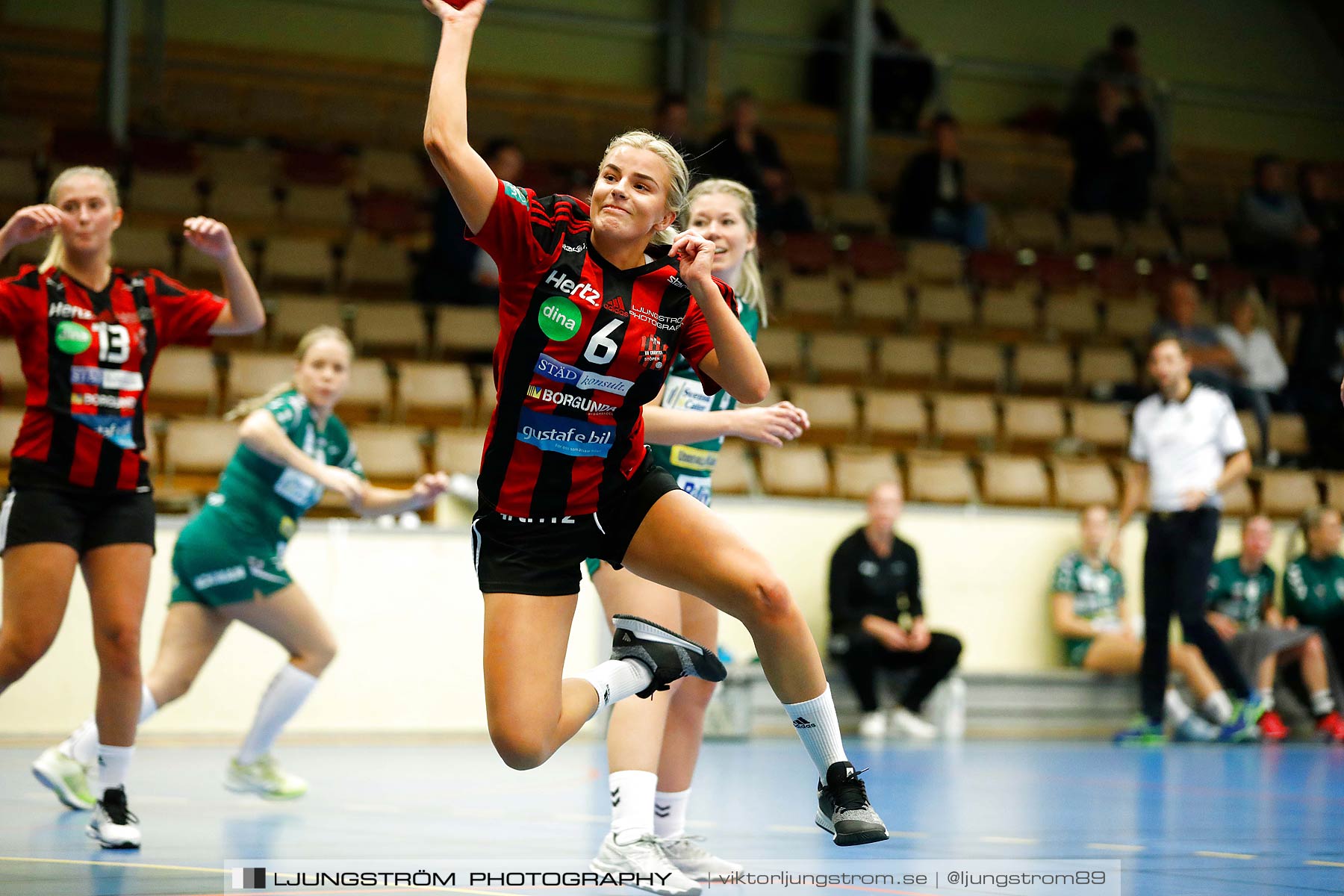 HK Country-GF Kroppskultur 13-30,dam,Skövde Idrottshall,Skövde,Sverige,Handboll,,2018,208572