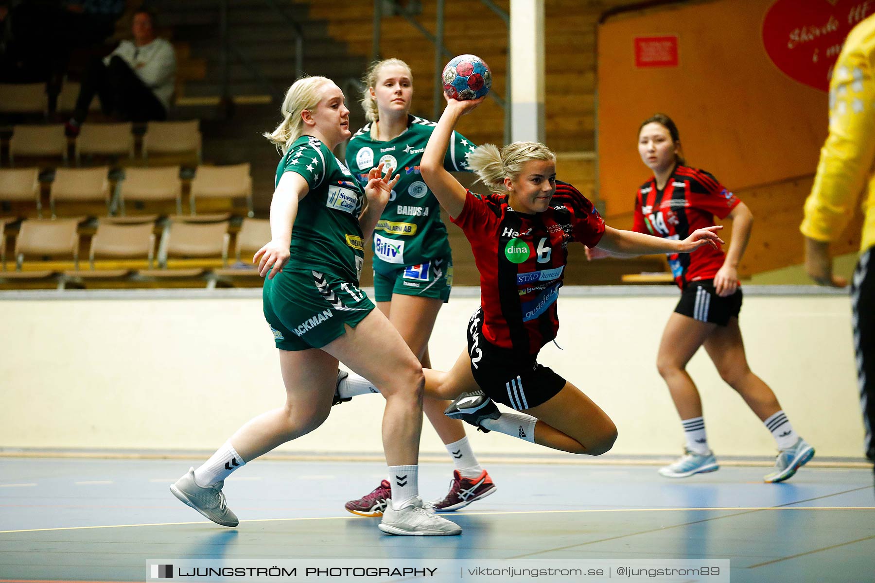 HK Country-GF Kroppskultur 13-30,dam,Skövde Idrottshall,Skövde,Sverige,Handboll,,2018,208612