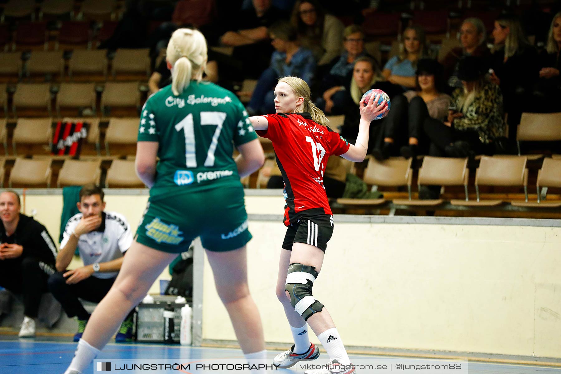 HK Country-GF Kroppskultur 13-30,dam,Skövde Idrottshall,Skövde,Sverige,Handboll,,2018,208619