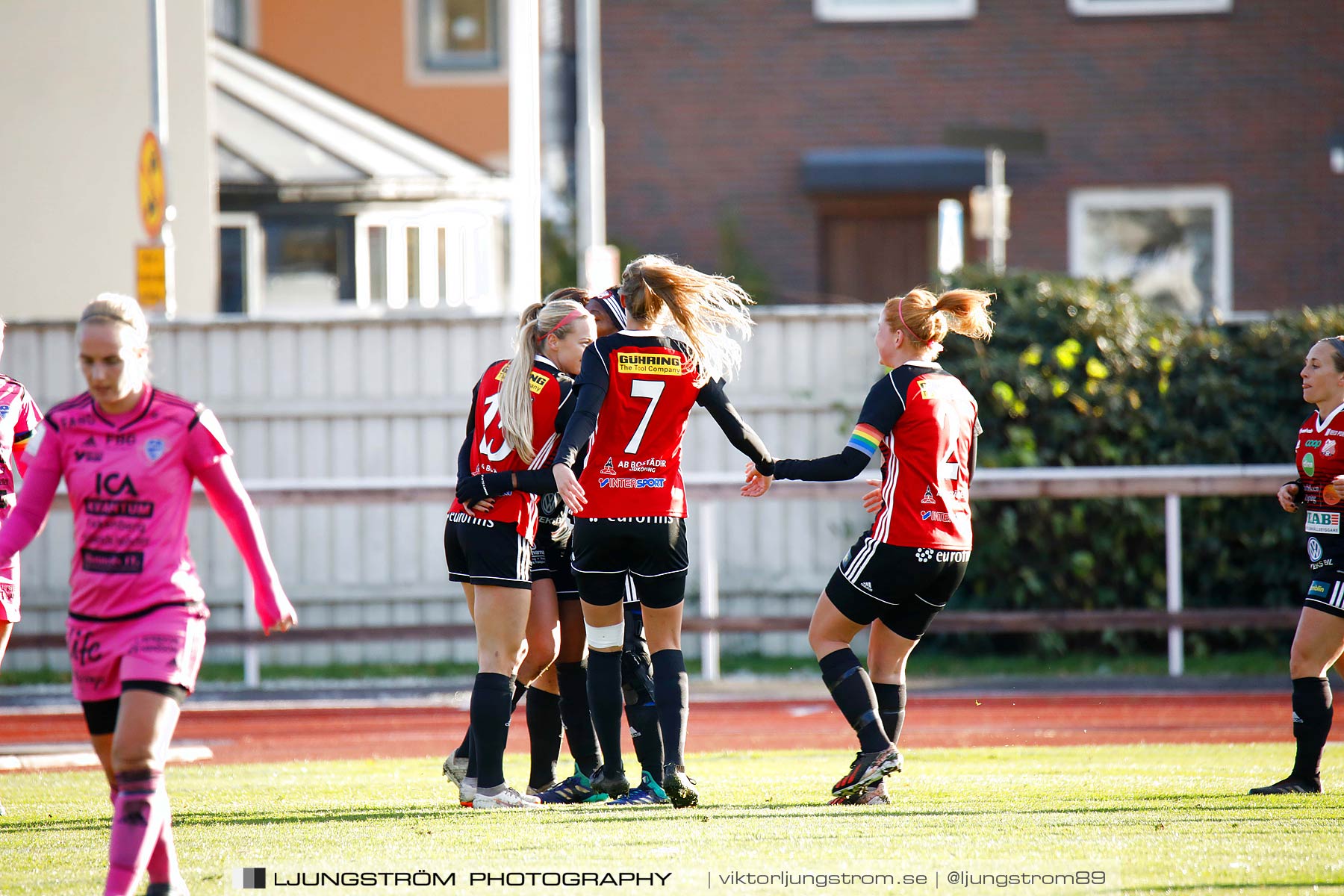 Lidköpings FK-IF Böljan Falkenberg 6-0,dam,Framnäs IP,Lidköping,Sverige,Fotboll,,2018,208840