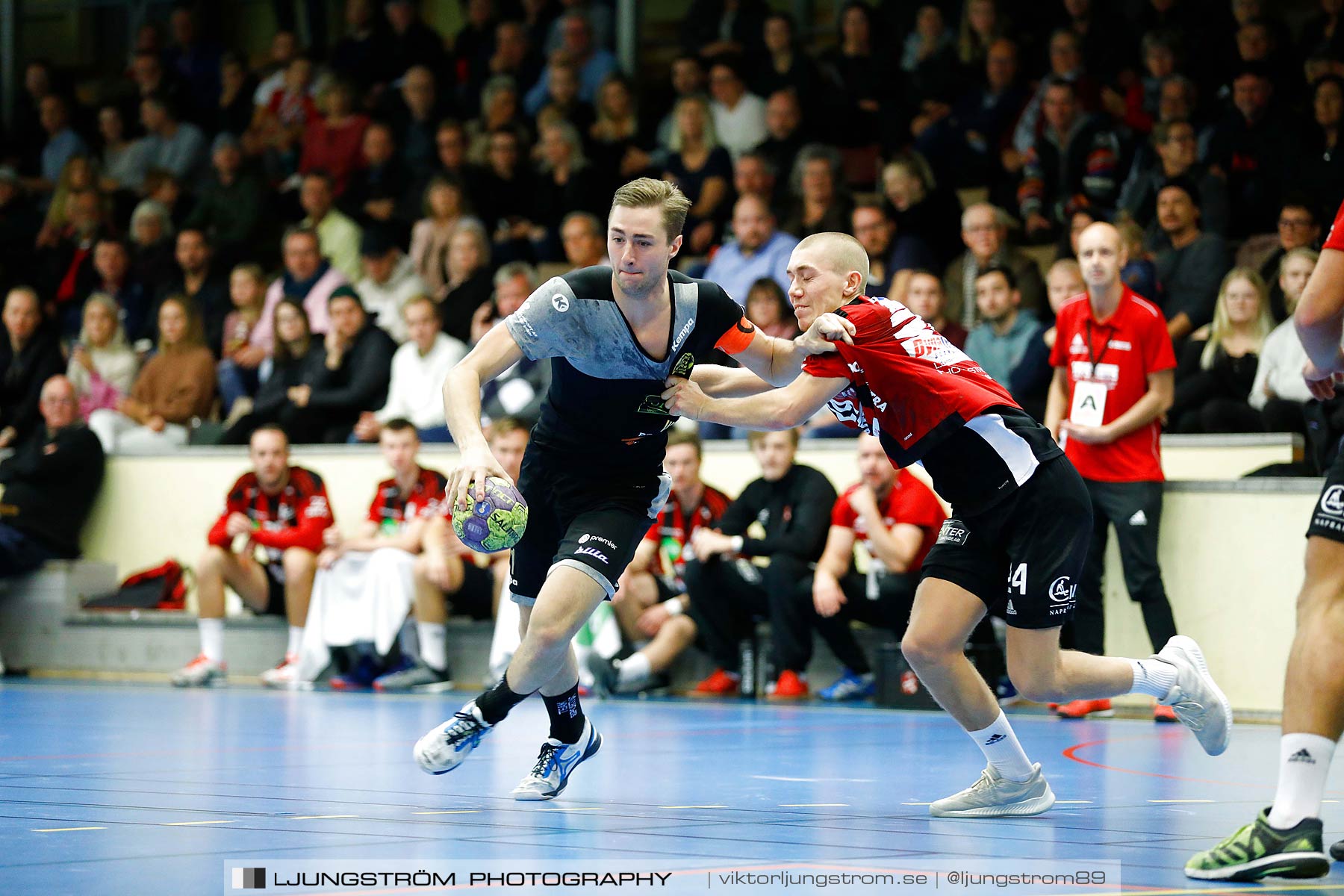 HP Skövde-HK Country 25-21,herr,Skövde Idrottshall,Skövde,Sverige,Handboll,,2018,209074