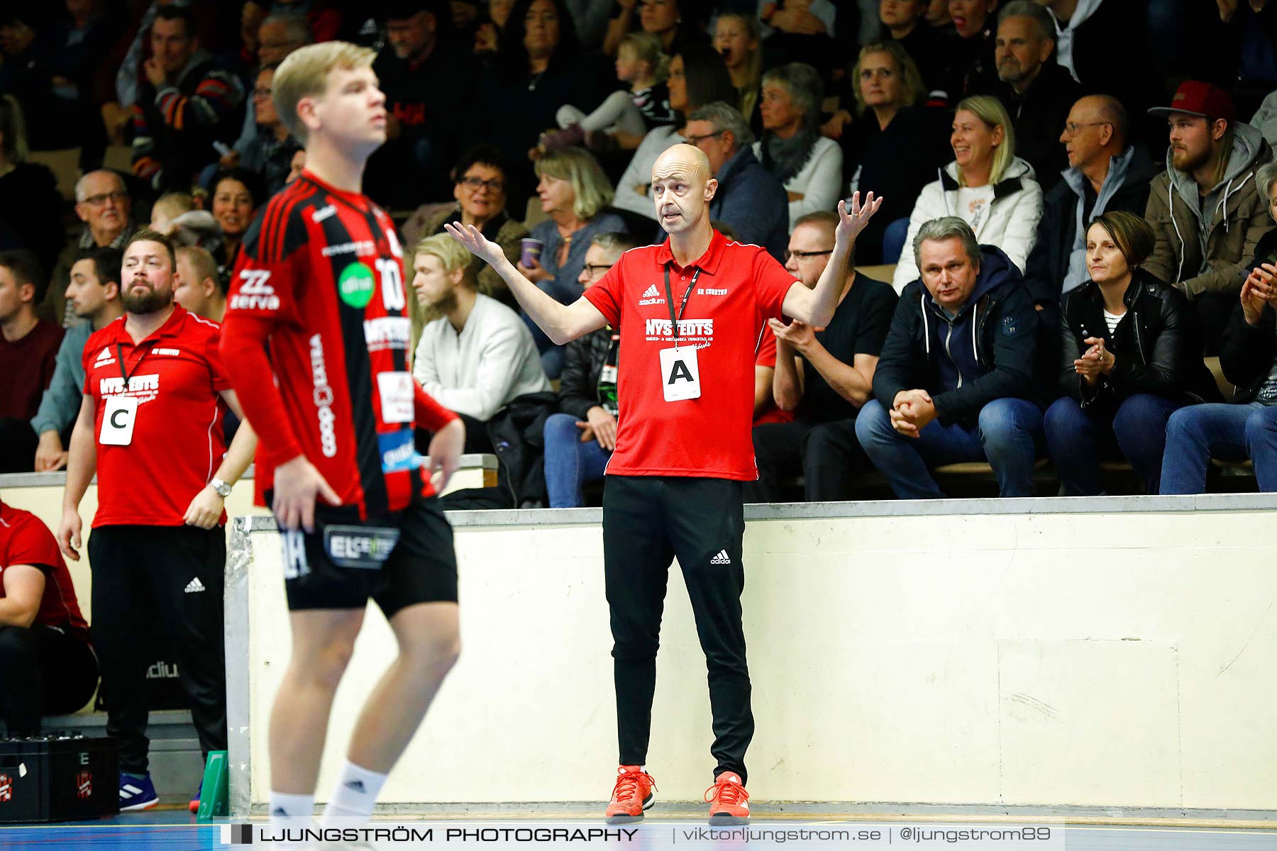 HP Skövde-HK Country 25-21,herr,Skövde Idrottshall,Skövde,Sverige,Handboll,,2018,209092