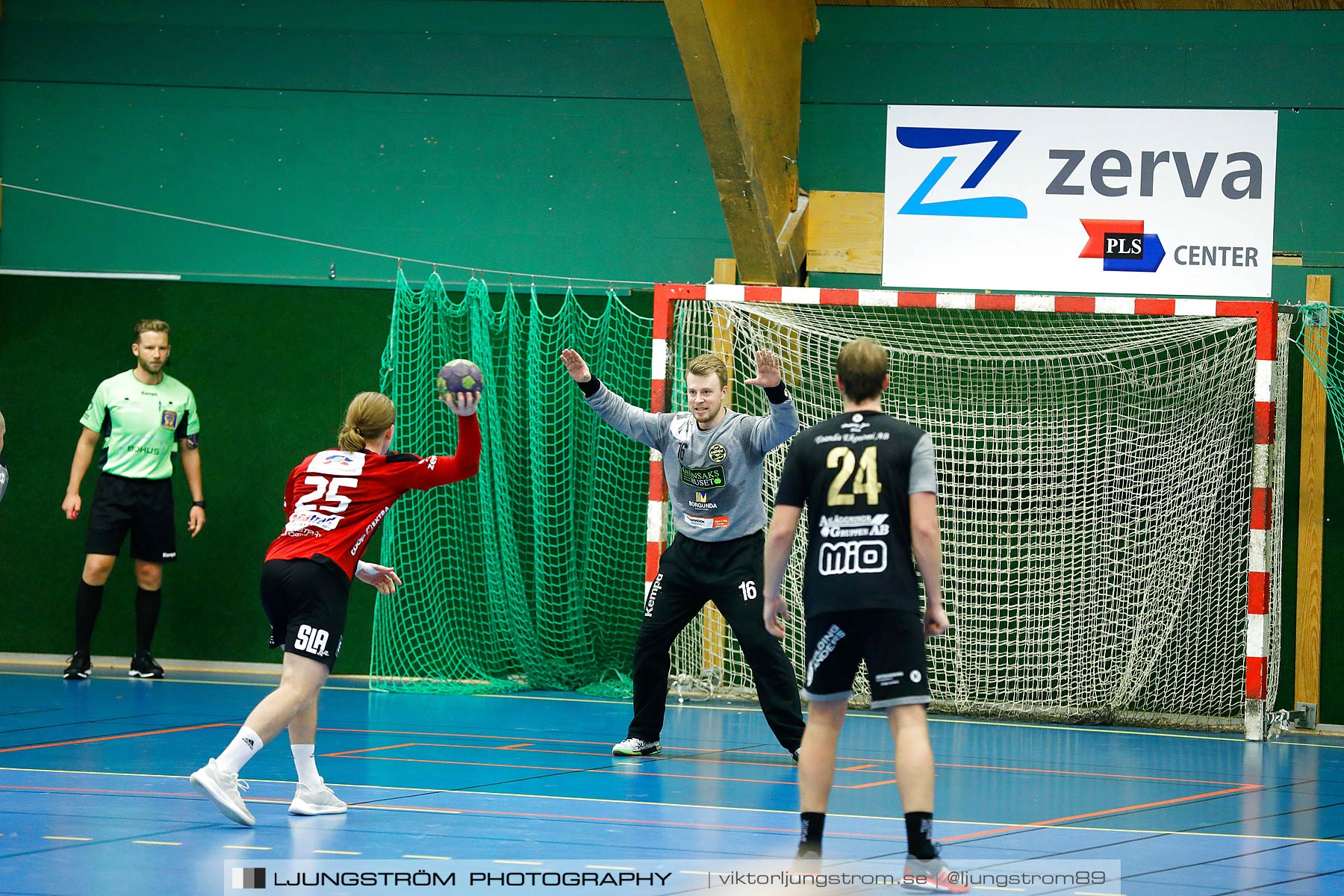 HP Skövde-HK Country 25-21,herr,Skövde Idrottshall,Skövde,Sverige,Handboll,,2018,209124