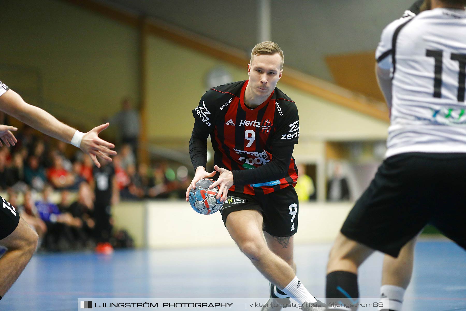 HK Country-HP Warta 26-25,herr,Skövde Idrottshall,Skövde,Sverige,Handboll,,2018,210518