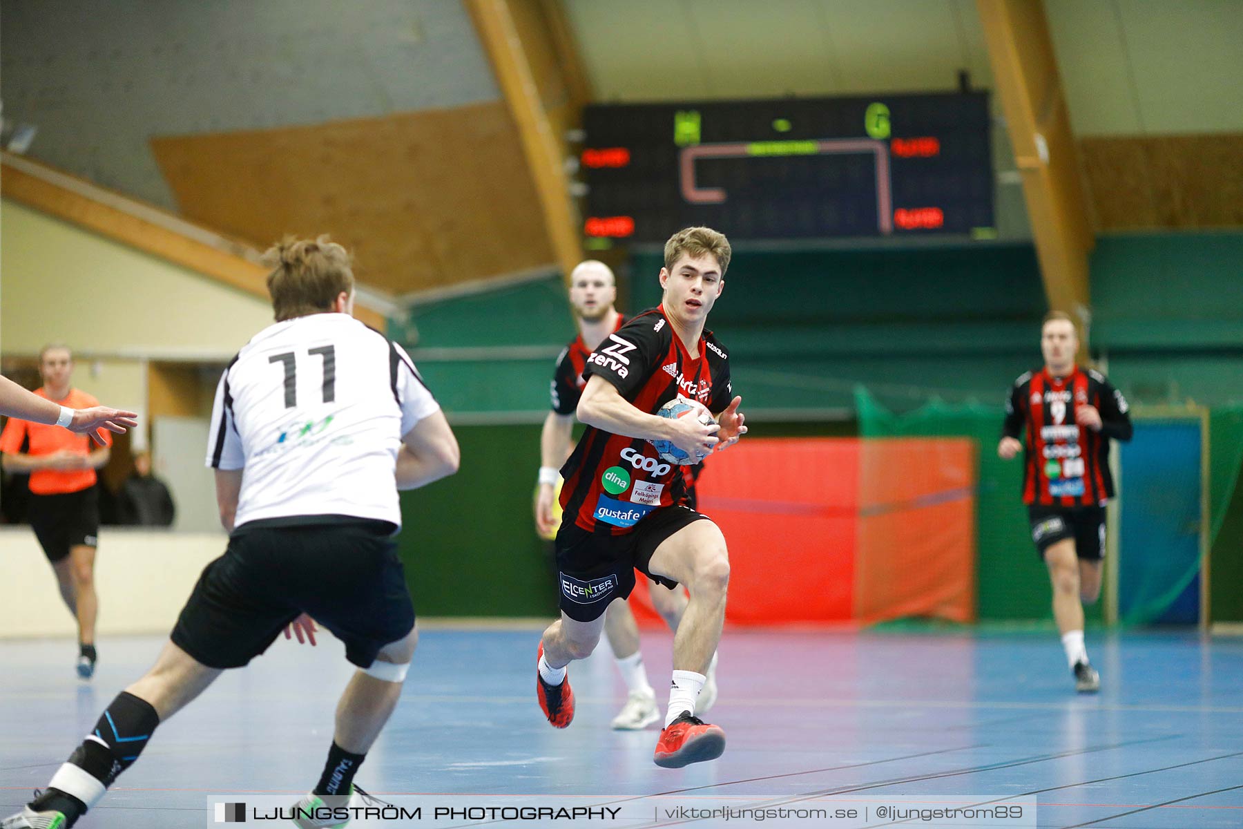 HK Country-HP Warta 26-25,herr,Skövde Idrottshall,Skövde,Sverige,Handboll,,2018,210522