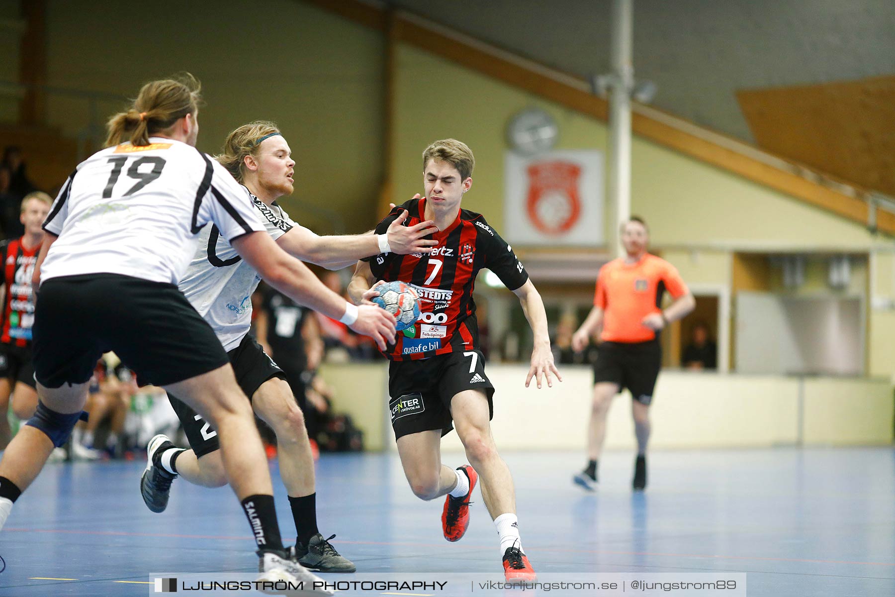 HK Country-HP Warta 26-25,herr,Skövde Idrottshall,Skövde,Sverige,Handboll,,2018,210537