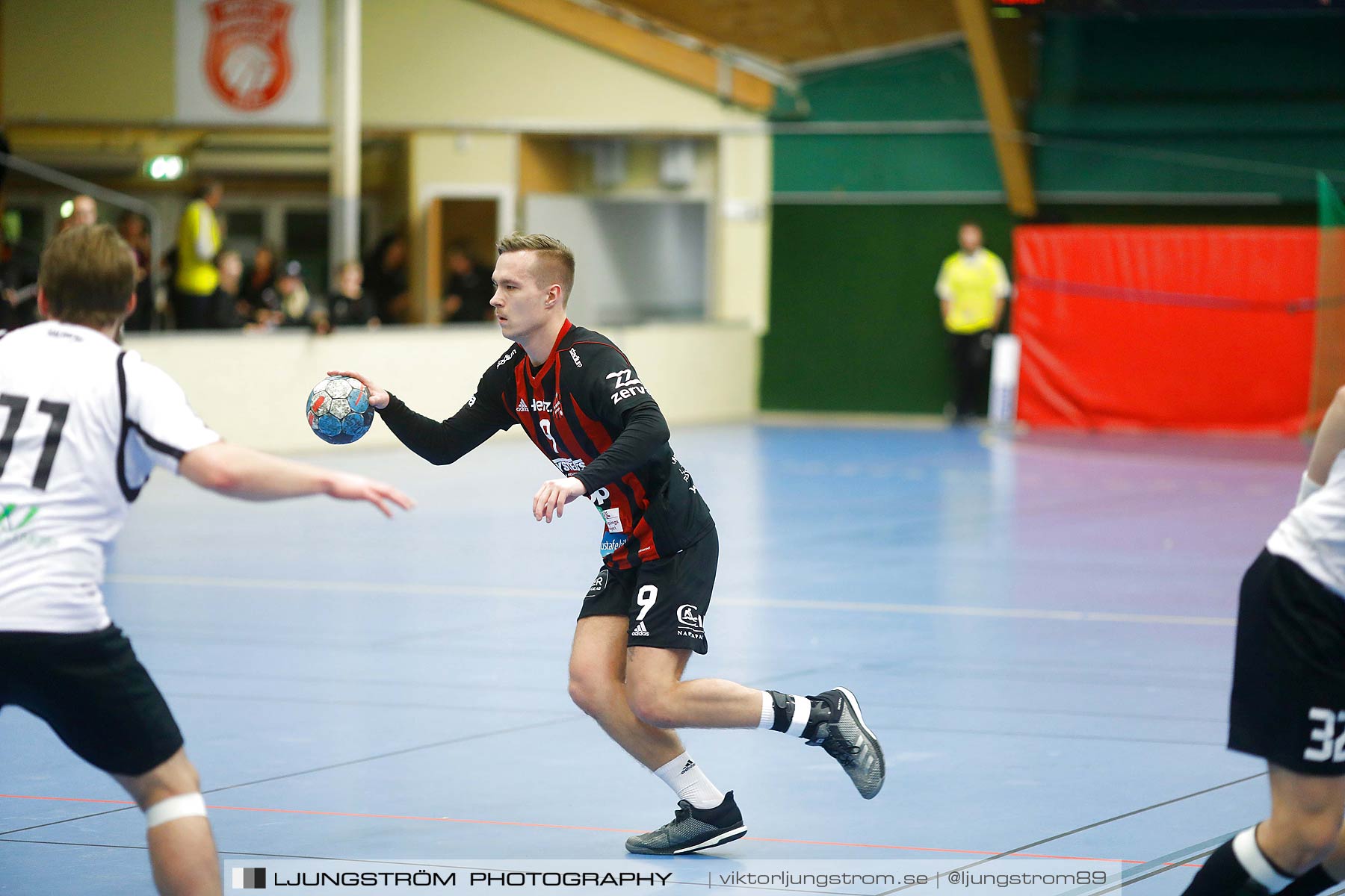 HK Country-HP Warta 26-25,herr,Skövde Idrottshall,Skövde,Sverige,Handboll,,2018,210543