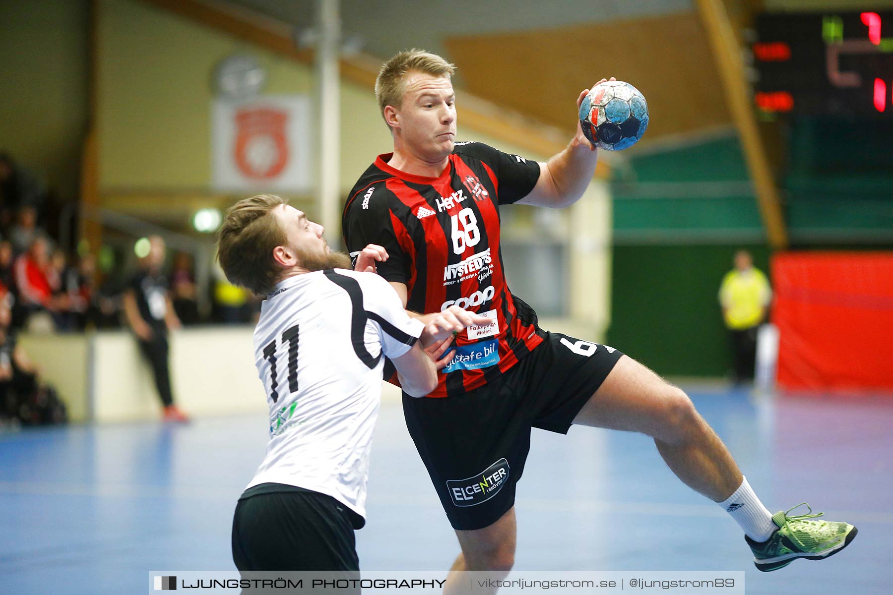 HK Country-HP Warta 26-25,herr,Skövde Idrottshall,Skövde,Sverige,Handboll,,2018,210544