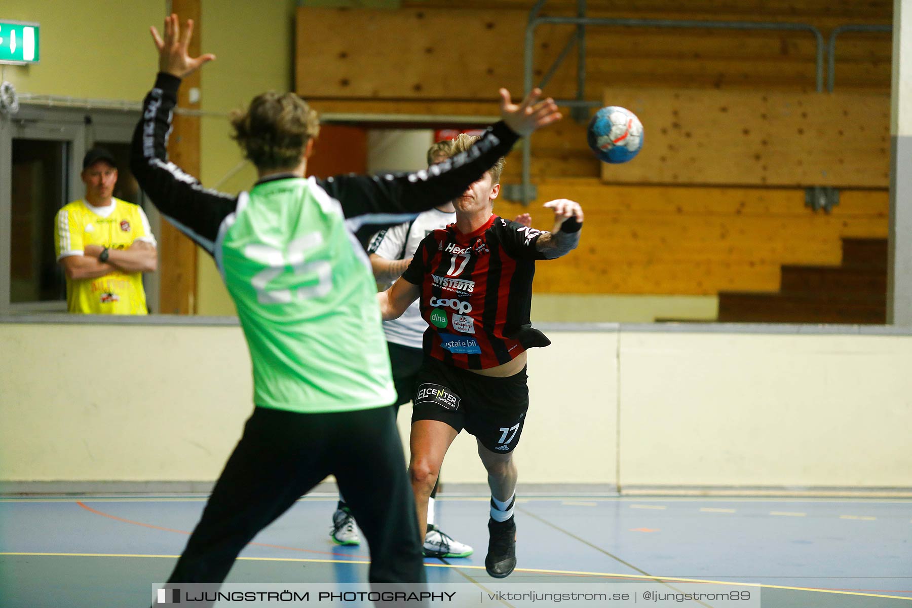 HK Country-HP Warta 26-25,herr,Skövde Idrottshall,Skövde,Sverige,Handboll,,2018,210550