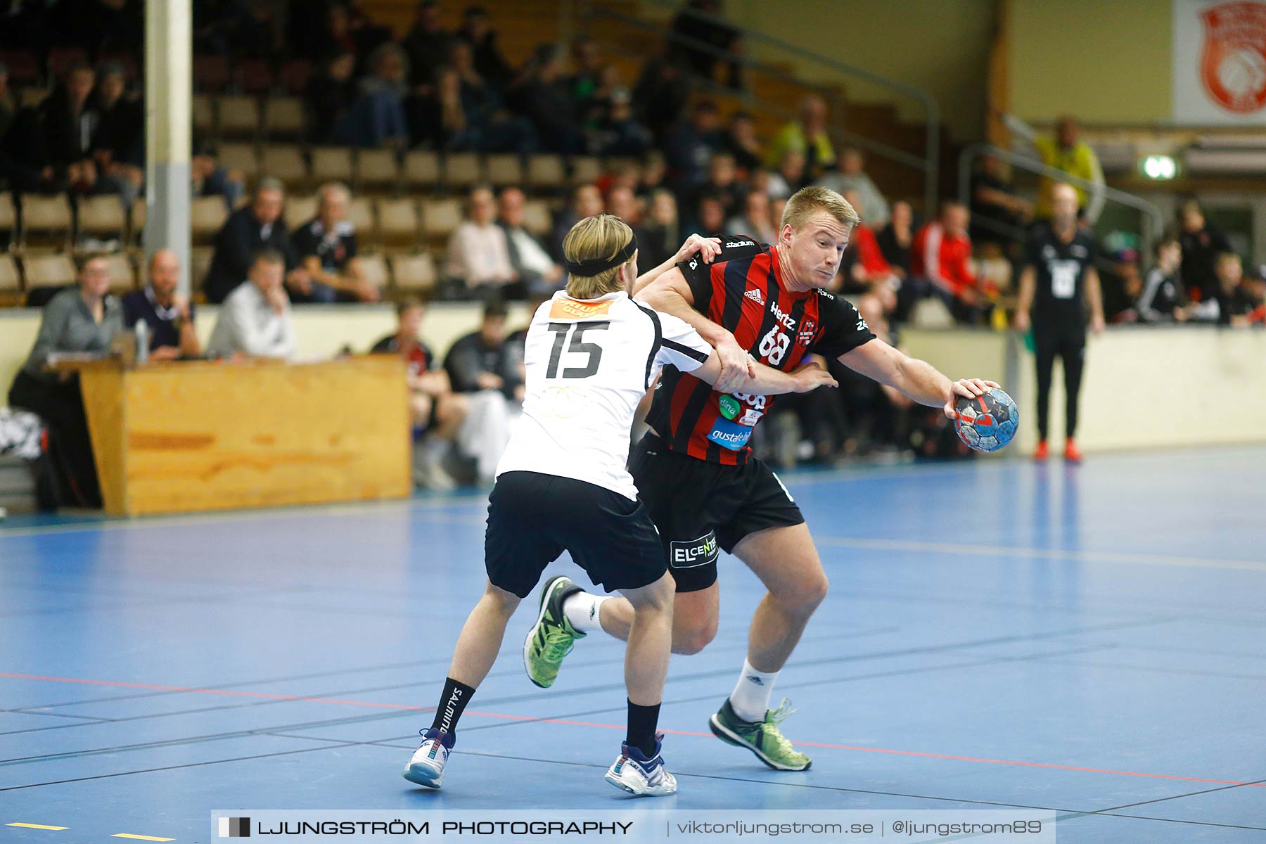 HK Country-HP Warta 26-25,herr,Skövde Idrottshall,Skövde,Sverige,Handboll,,2018,210552