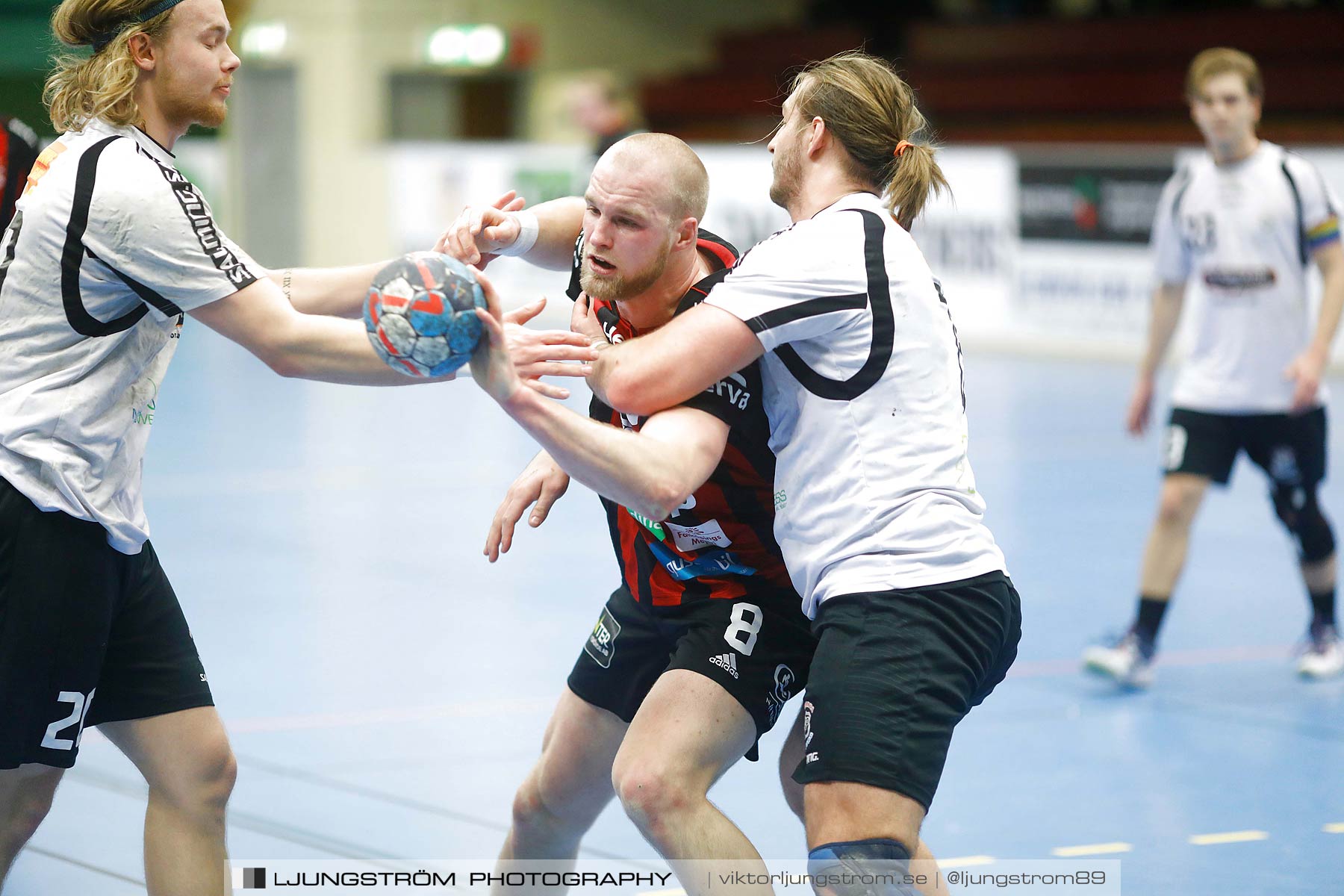 HK Country-HP Warta 26-25,herr,Skövde Idrottshall,Skövde,Sverige,Handboll,,2018,210559