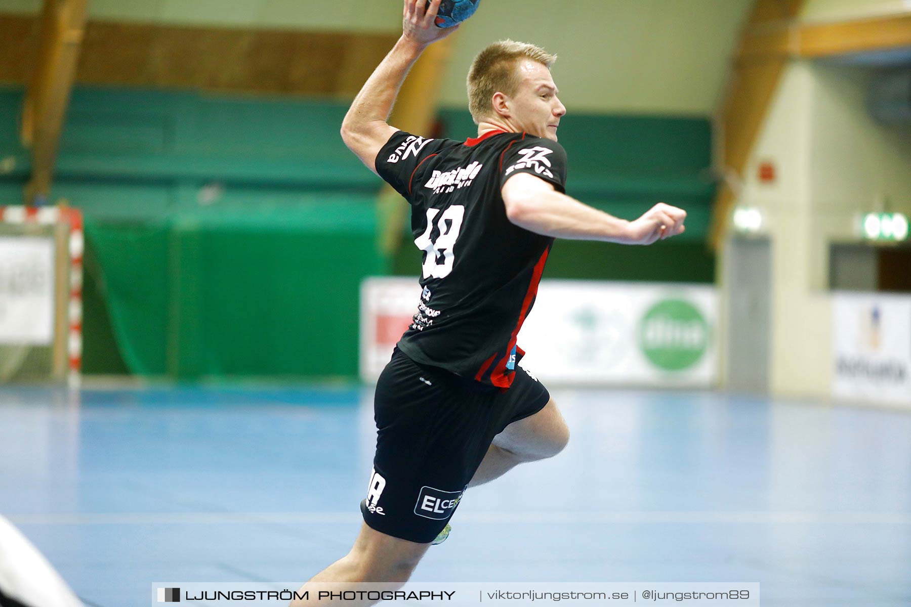 HK Country-HP Warta 26-25,herr,Skövde Idrottshall,Skövde,Sverige,Handboll,,2018,210570