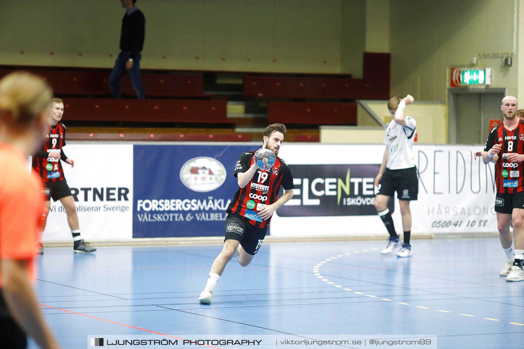 HK Country-HP Warta 26-25,herr,Skövde Idrottshall,Skövde,Sverige,Handboll,,2018,210579