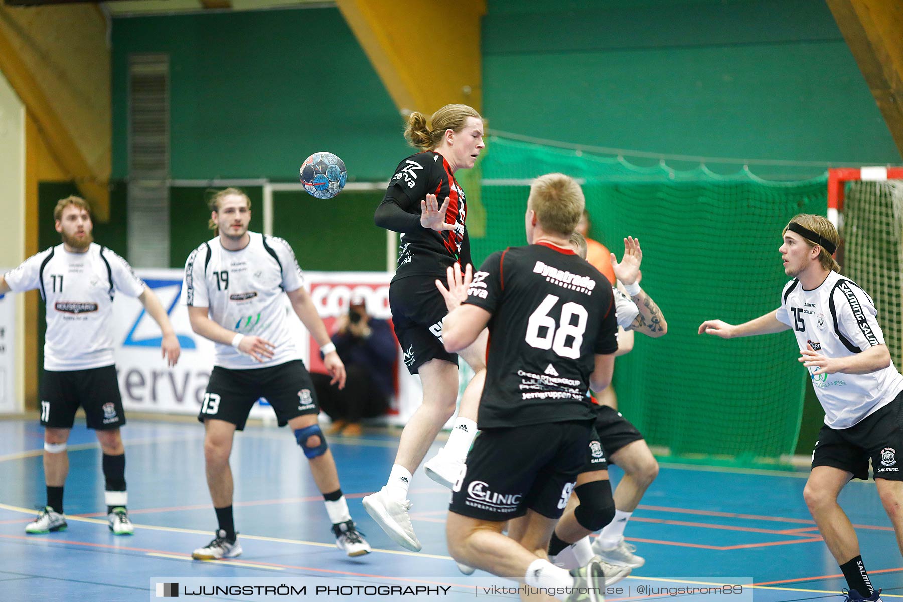 HK Country-HP Warta 26-25,herr,Skövde Idrottshall,Skövde,Sverige,Handboll,,2018,210580