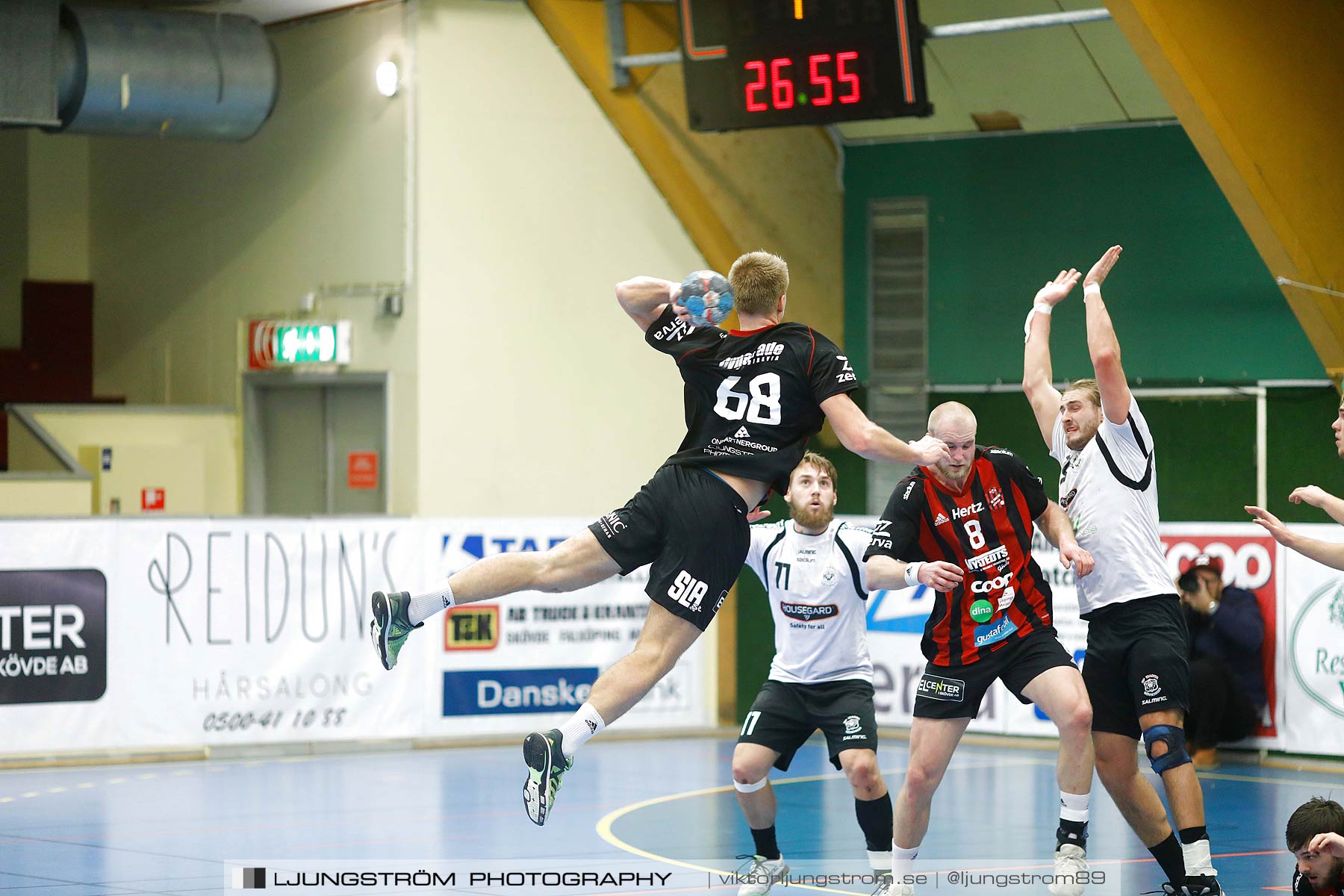 HK Country-HP Warta 26-25,herr,Skövde Idrottshall,Skövde,Sverige,Handboll,,2018,210581