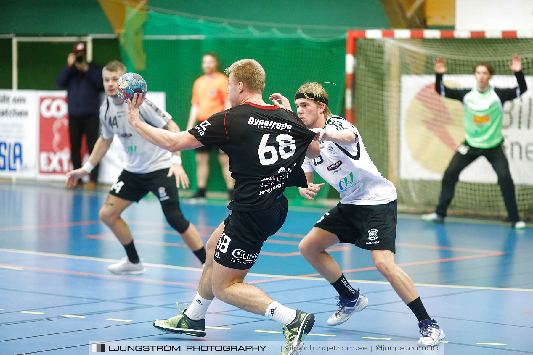 HK Country-HP Warta 26-25,herr,Skövde Idrottshall,Skövde,Sverige,Handboll,,2018,210584