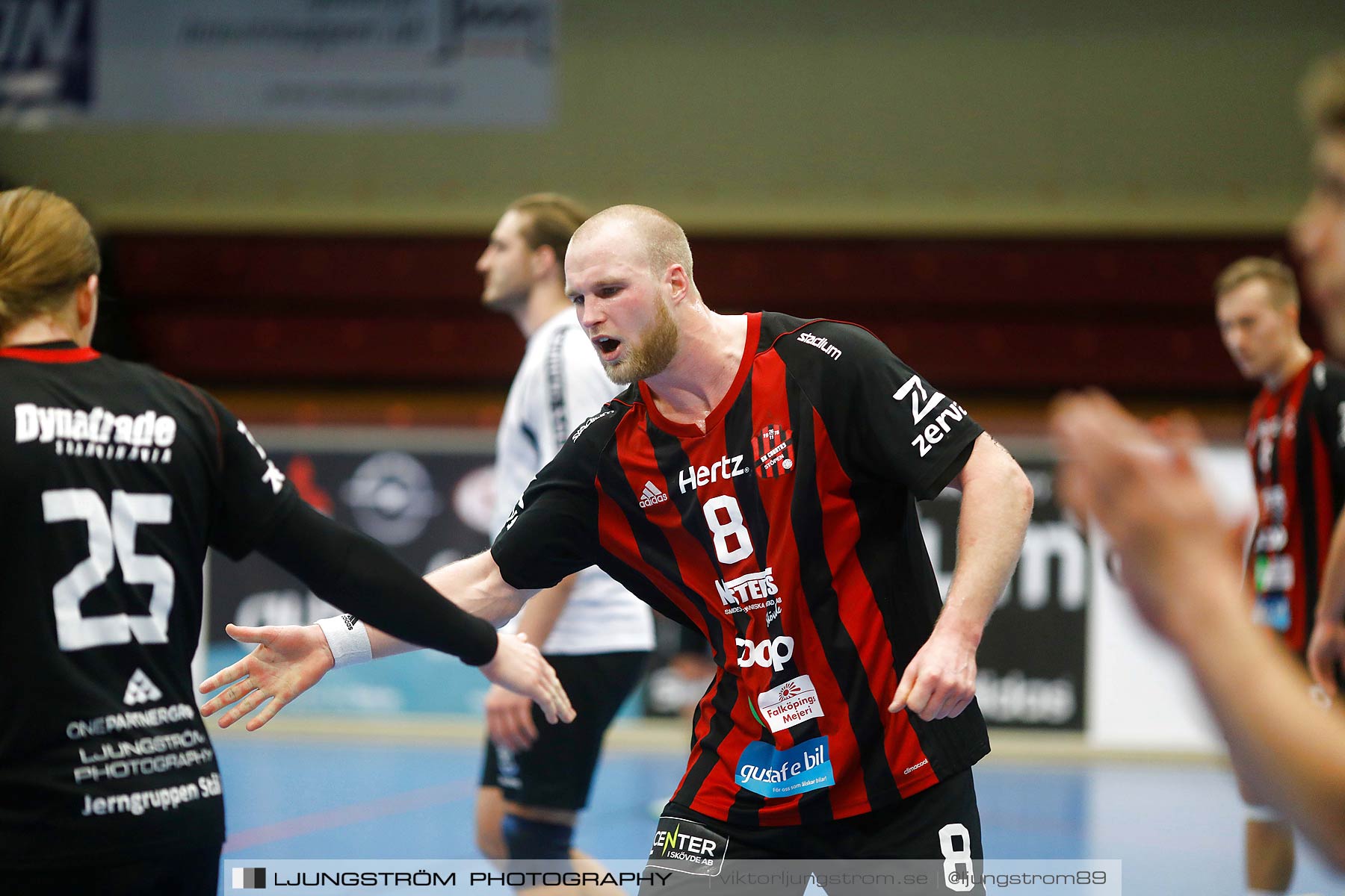 HK Country-HP Warta 26-25,herr,Skövde Idrottshall,Skövde,Sverige,Handboll,,2018,210600