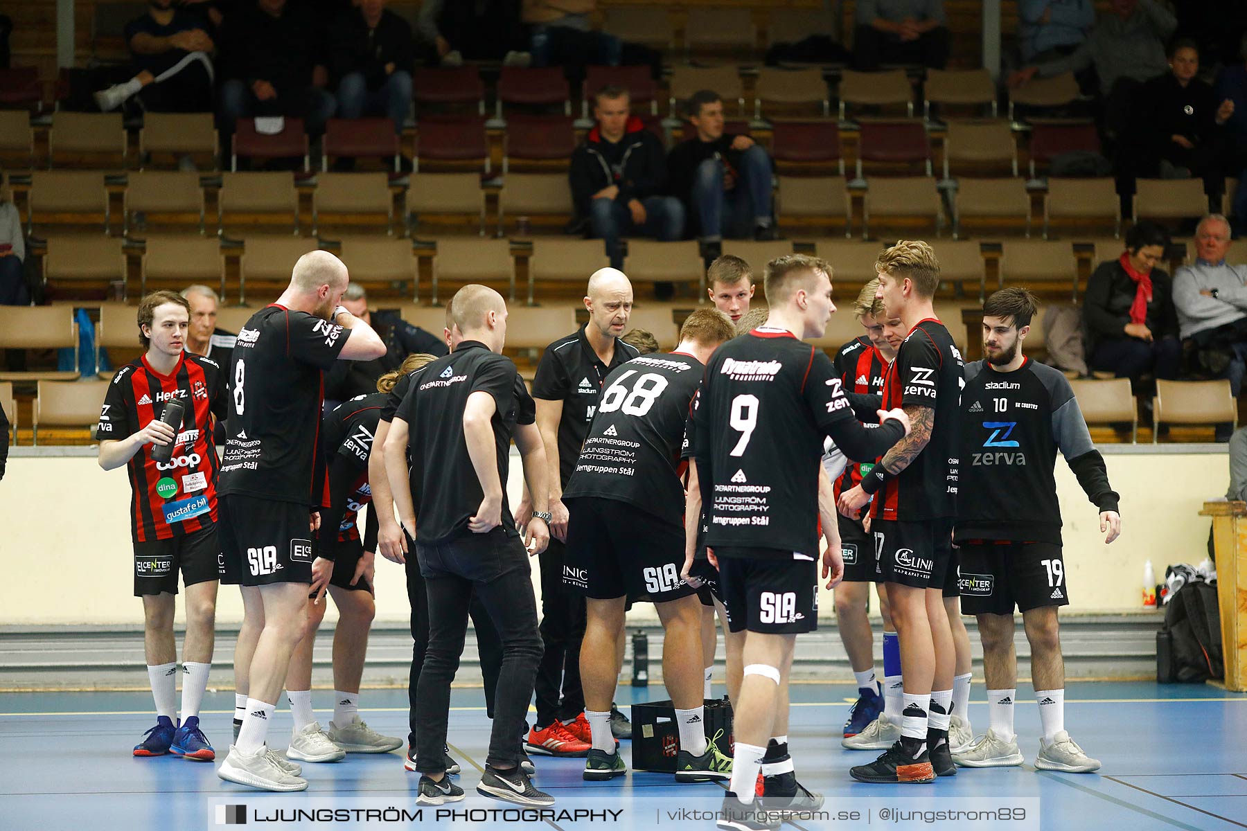 HK Country-HP Warta 26-25,herr,Skövde Idrottshall,Skövde,Sverige,Handboll,,2018,210631