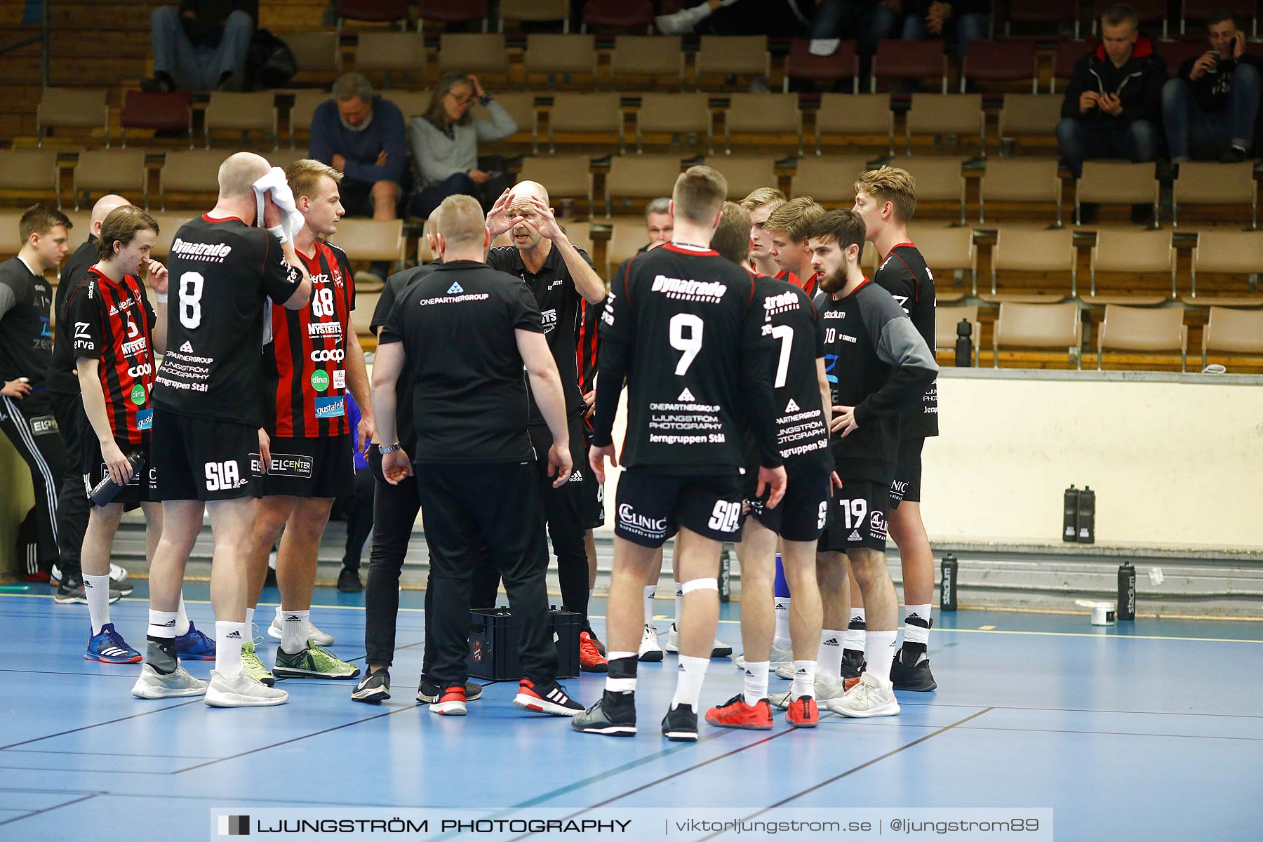 HK Country-HP Warta 26-25,herr,Skövde Idrottshall,Skövde,Sverige,Handboll,,2018,210633