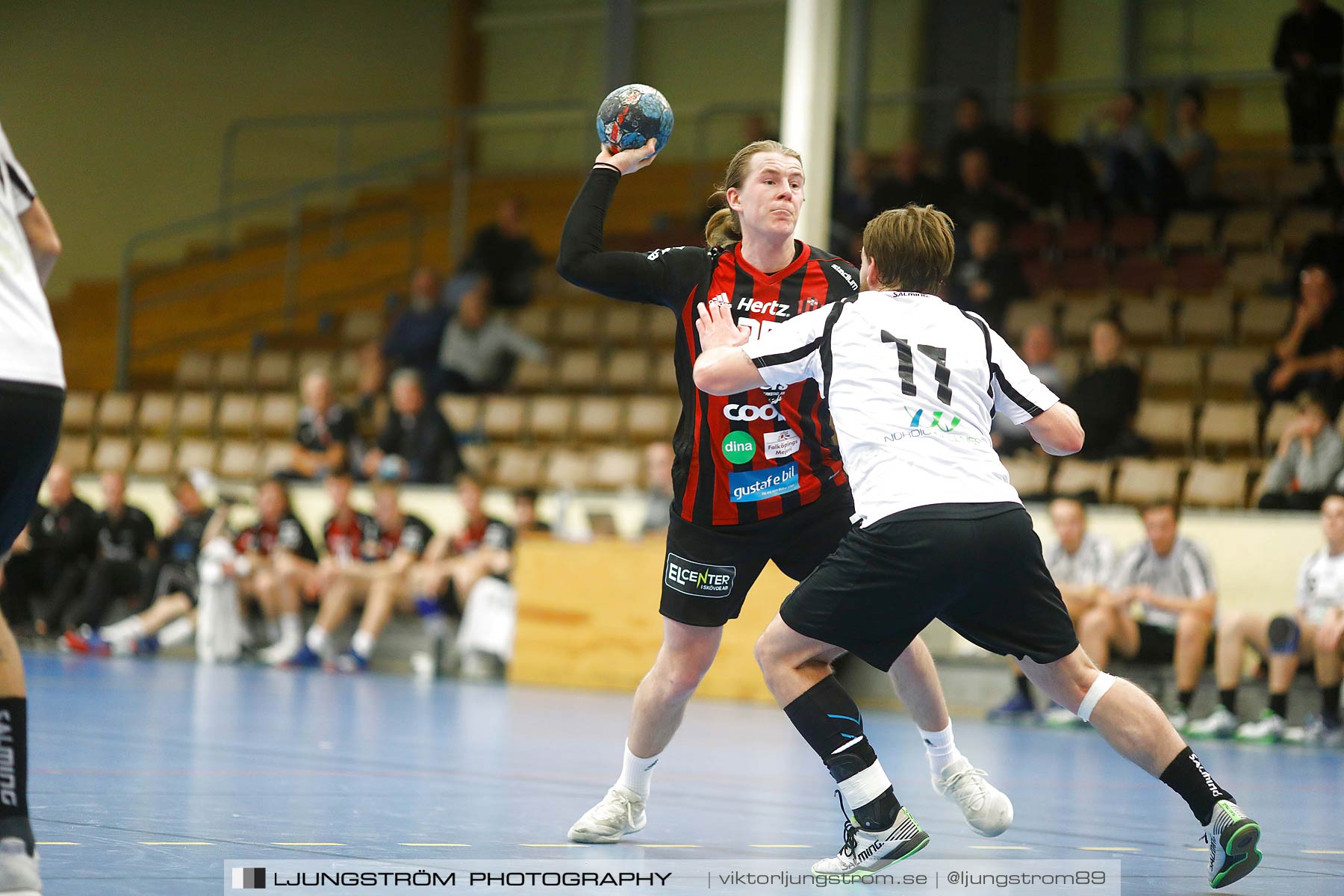 HK Country-HP Warta 26-25,herr,Skövde Idrottshall,Skövde,Sverige,Handboll,,2018,210650