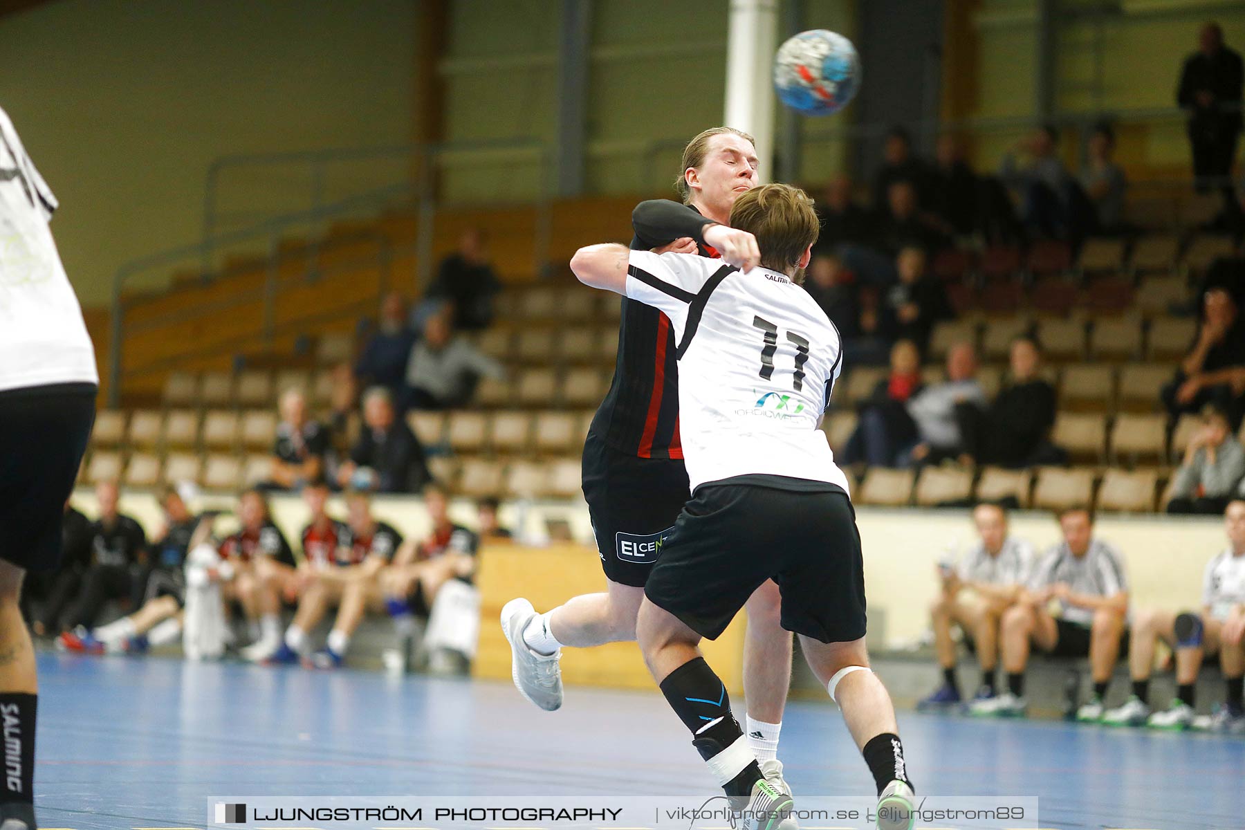 HK Country-HP Warta 26-25,herr,Skövde Idrottshall,Skövde,Sverige,Handboll,,2018,210651