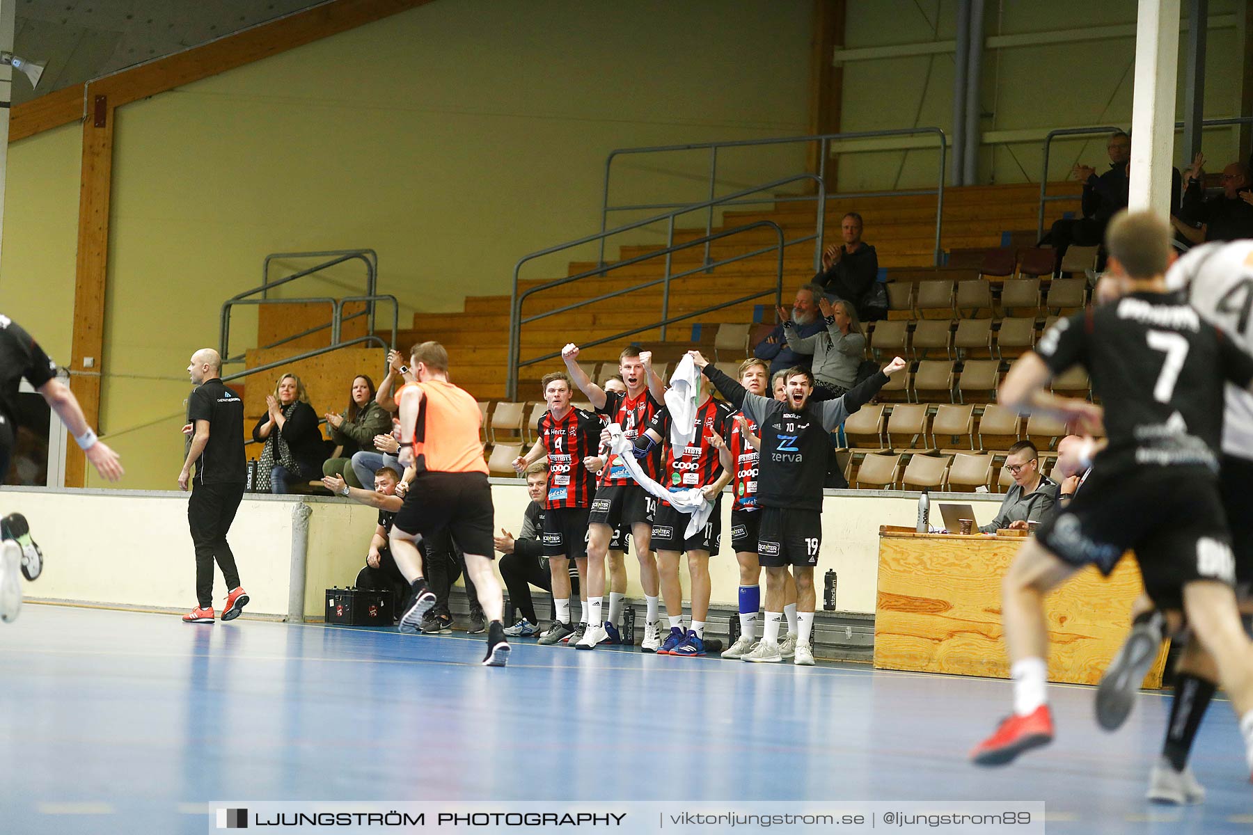 HK Country-HP Warta 26-25,herr,Skövde Idrottshall,Skövde,Sverige,Handboll,,2018,210656