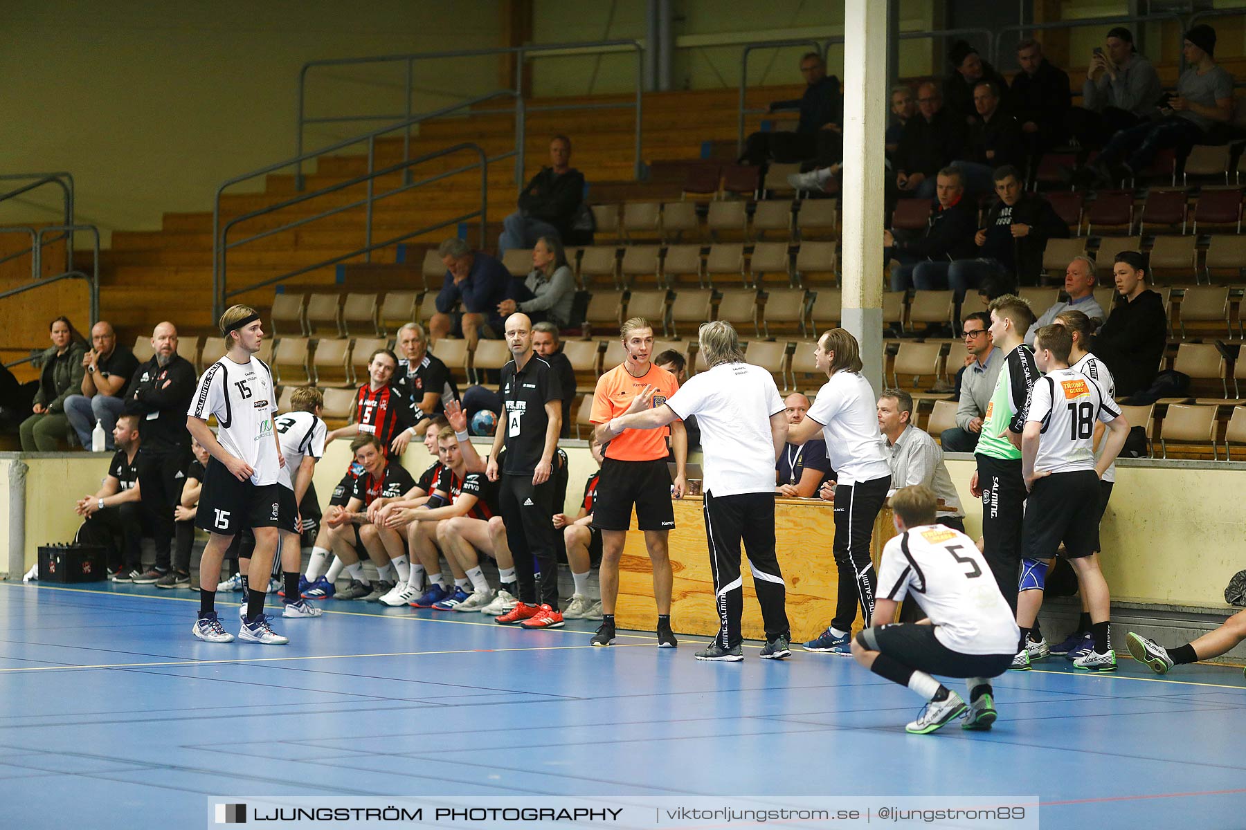 HK Country-HP Warta 26-25,herr,Skövde Idrottshall,Skövde,Sverige,Handboll,,2018,210661