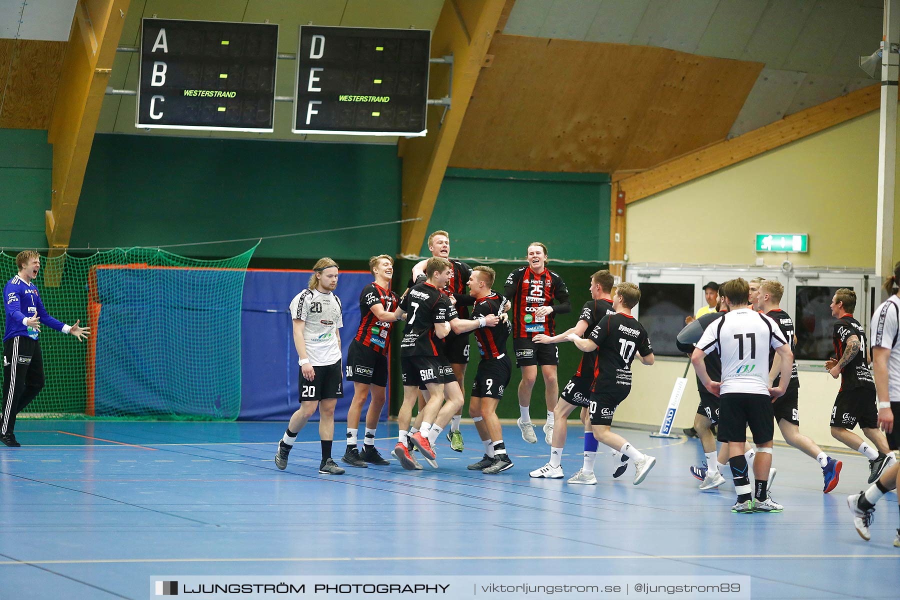 HK Country-HP Warta 26-25,herr,Skövde Idrottshall,Skövde,Sverige,Handboll,,2018,210669