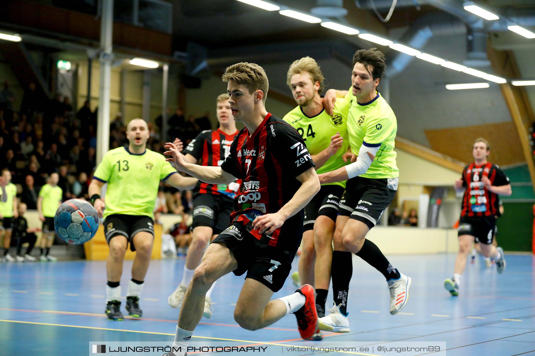 HK Country-HP Skövde 90 25-22,herr,Skövde Idrottshall,Skövde,Sverige,Handboll,,2019,213818