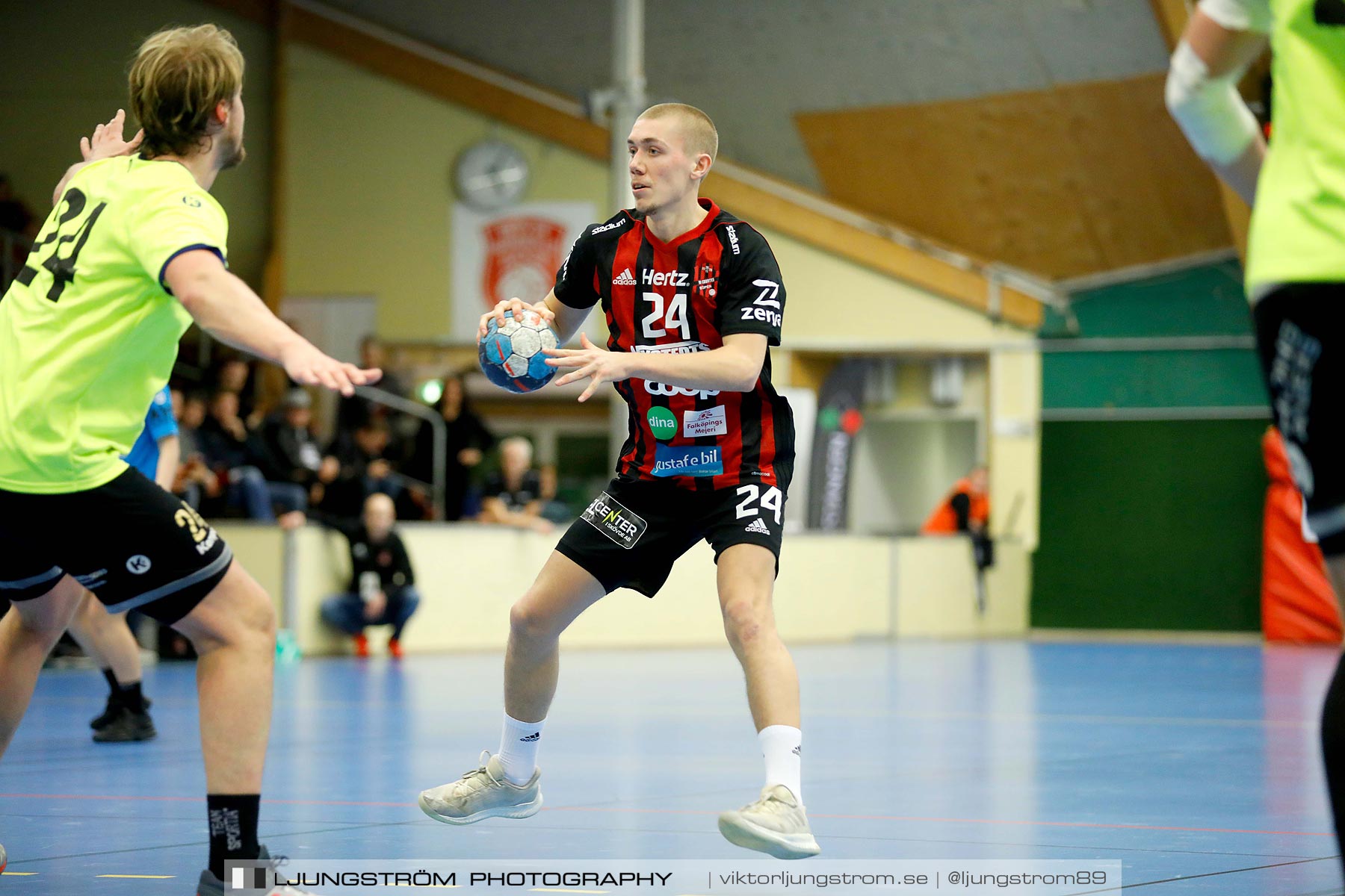 HK Country-HP Skövde 90 25-22,herr,Skövde Idrottshall,Skövde,Sverige,Handboll,,2019,213821