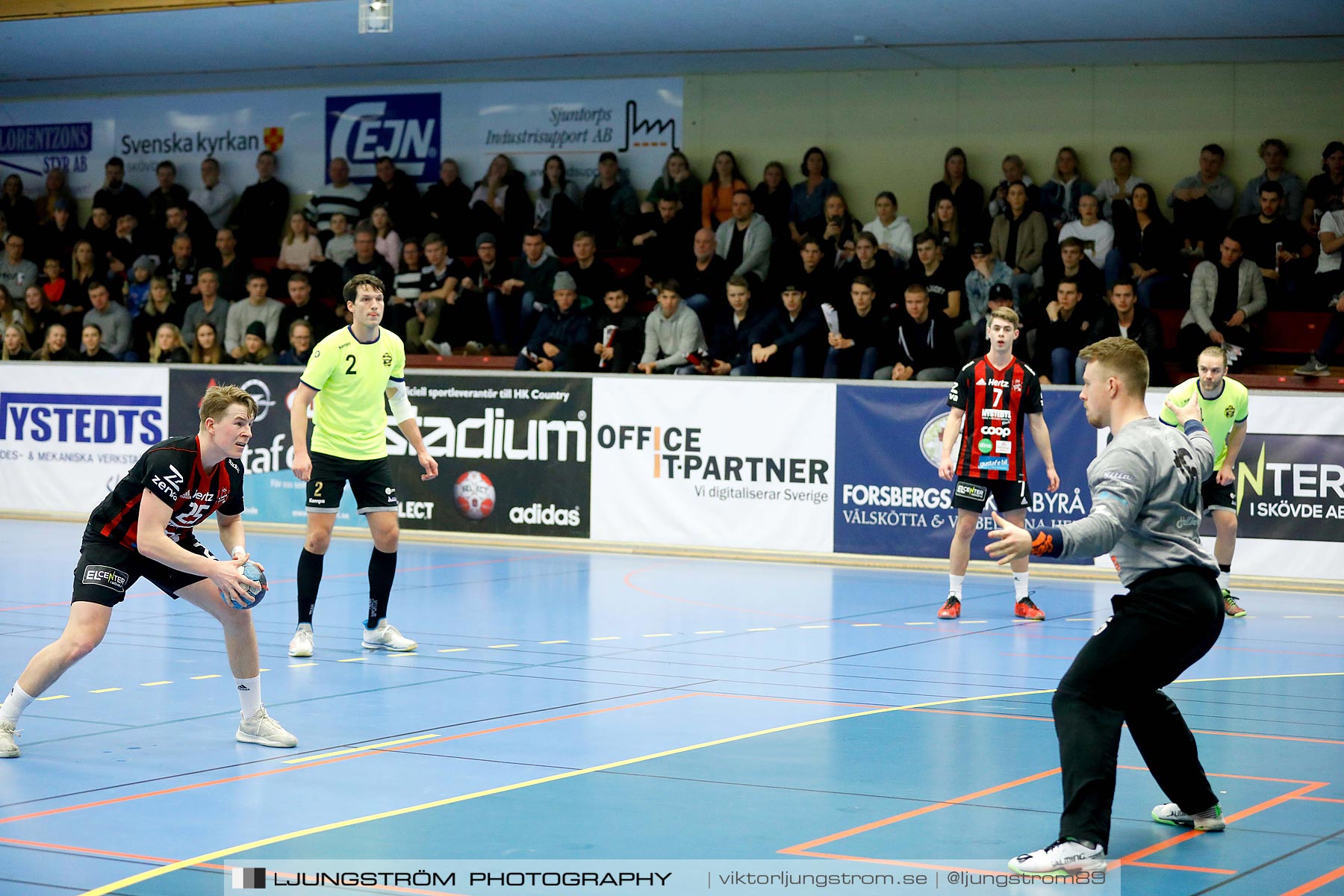 HK Country-HP Skövde 90 25-22,herr,Skövde Idrottshall,Skövde,Sverige,Handboll,,2019,213838