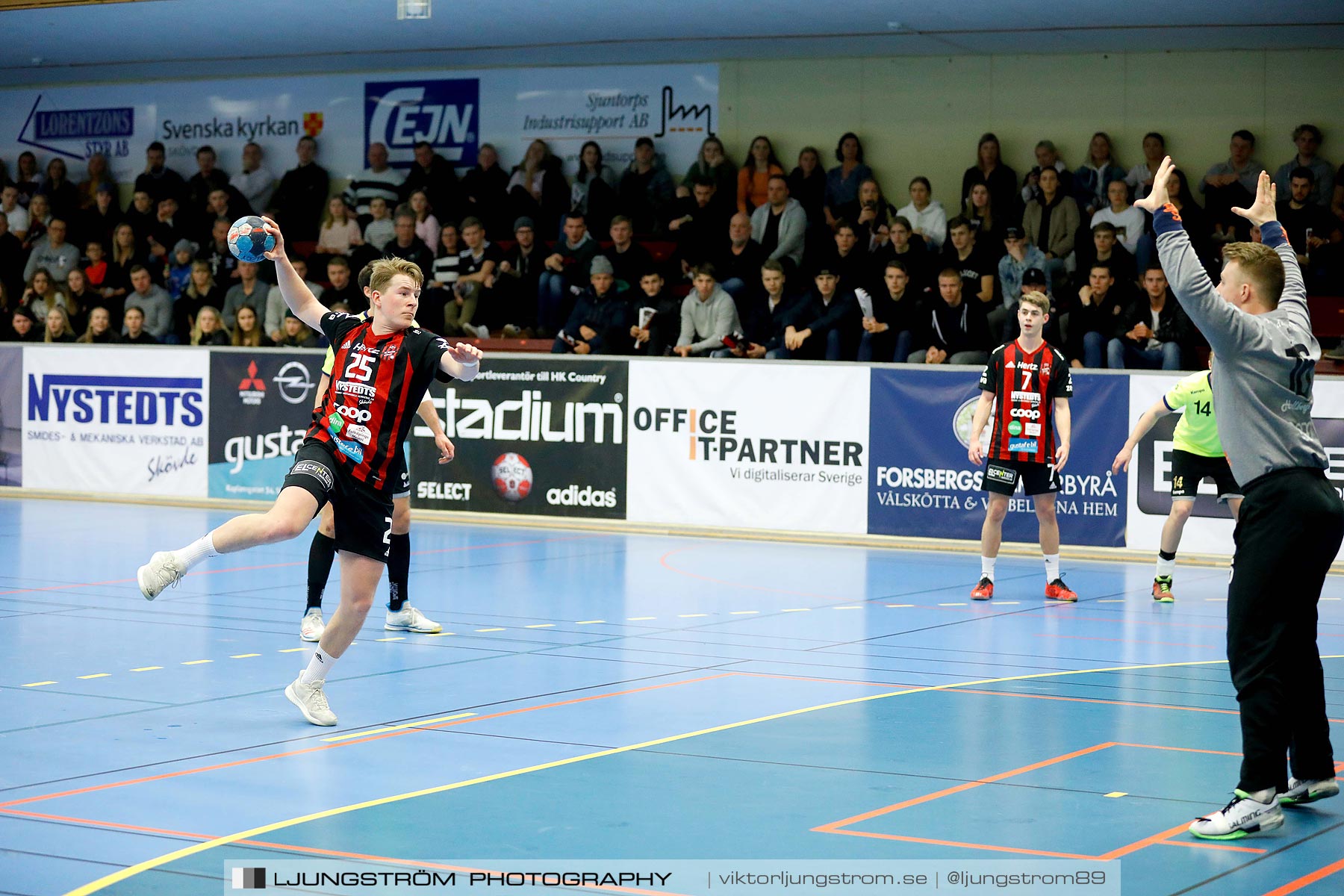 HK Country-HP Skövde 90 25-22,herr,Skövde Idrottshall,Skövde,Sverige,Handboll,,2019,213839