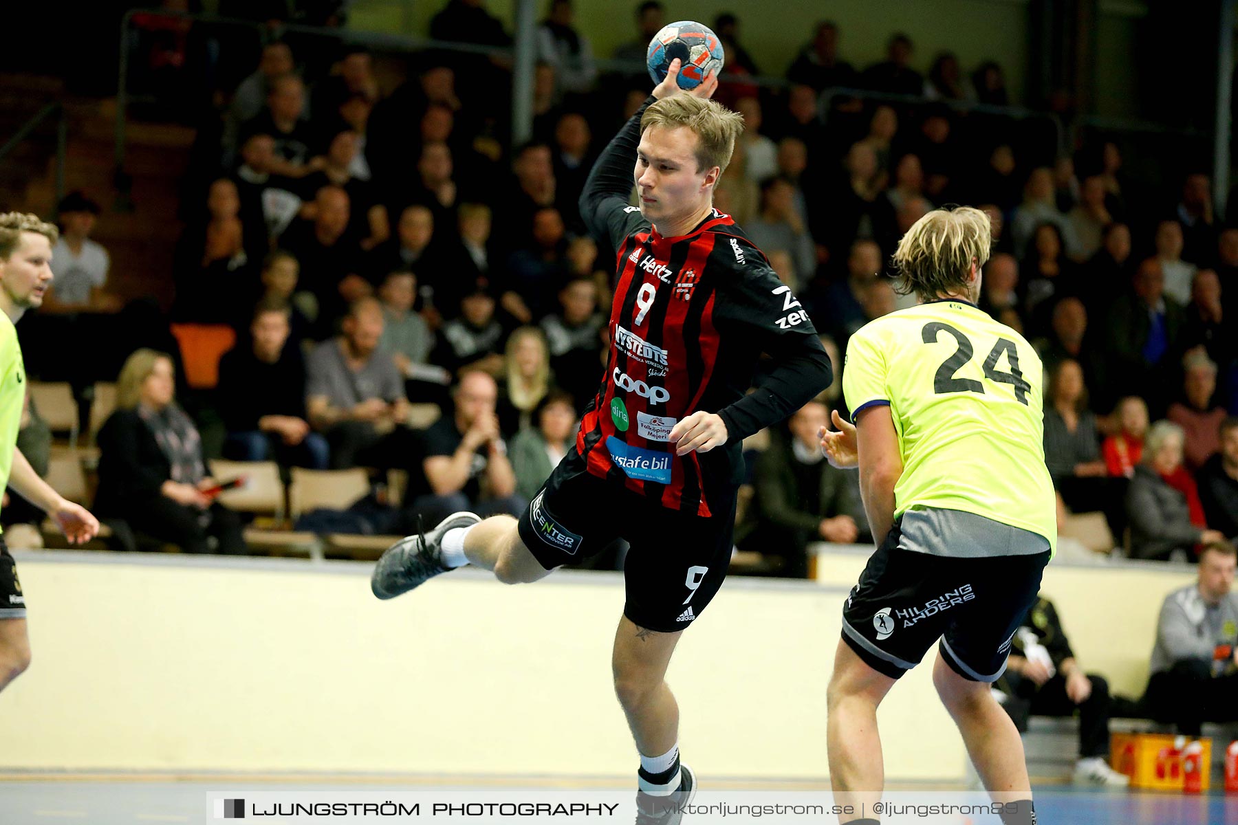 HK Country-HP Skövde 90 25-22,herr,Skövde Idrottshall,Skövde,Sverige,Handboll,,2019,213854